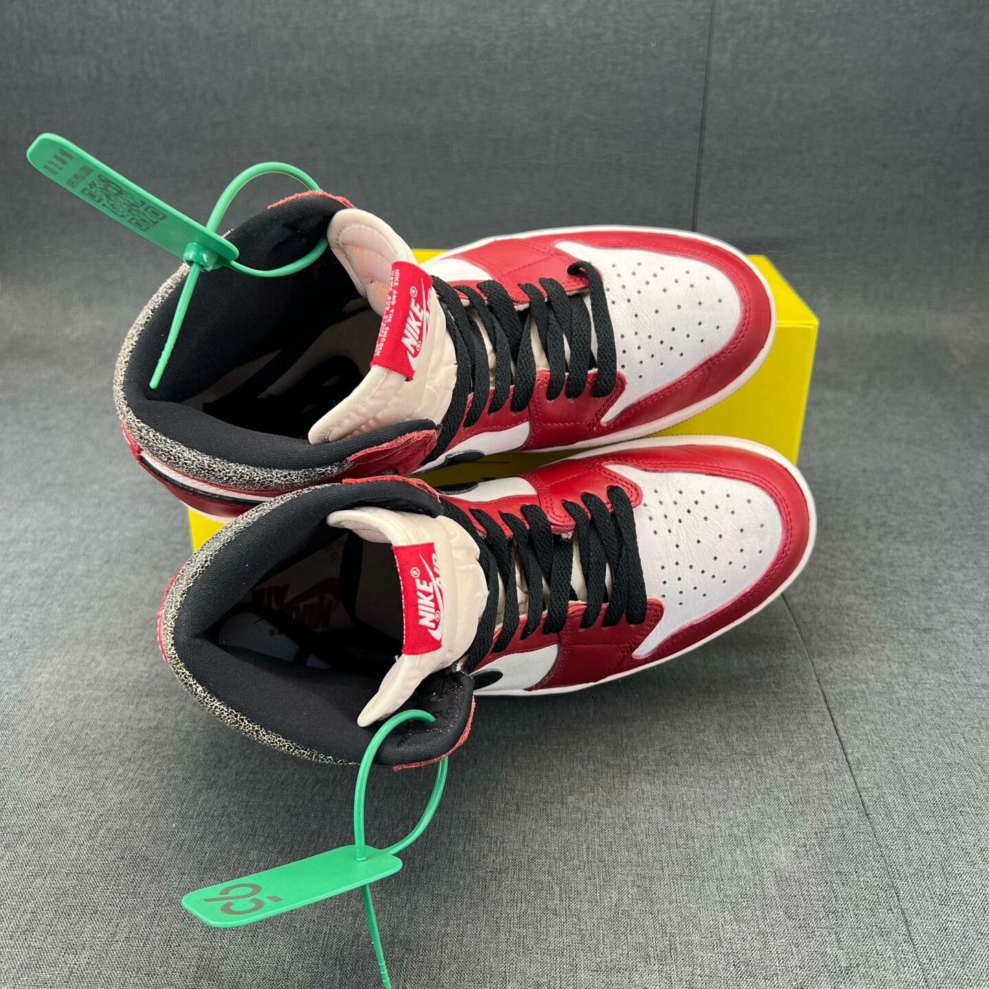 Nike Nike AJ1 Red Lowtop Sneakers 42 Men Size US 9 / EU 42 - 4 Thumbnail