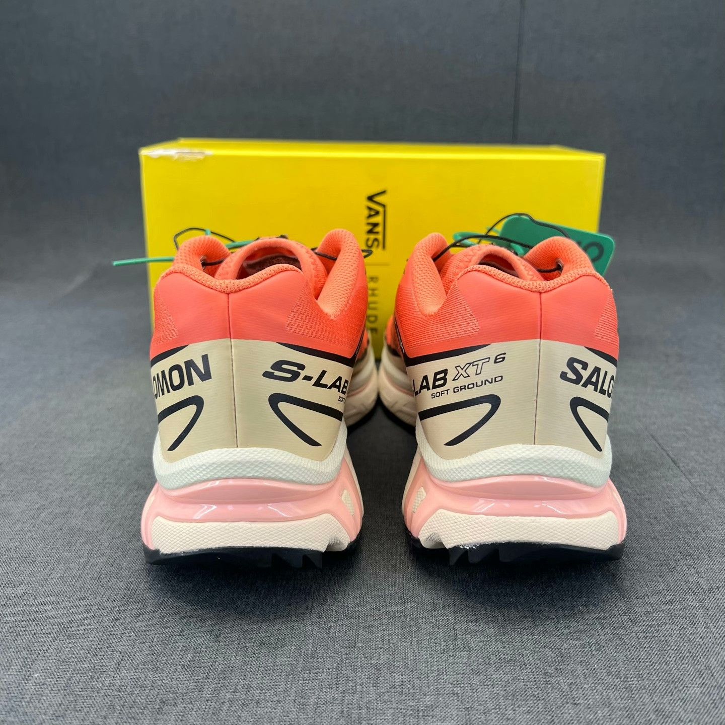 Salomon Salomon Orange Hoodie 44.5 Men Size US L / EU 52-54 / 3 - 5 Thumbnail