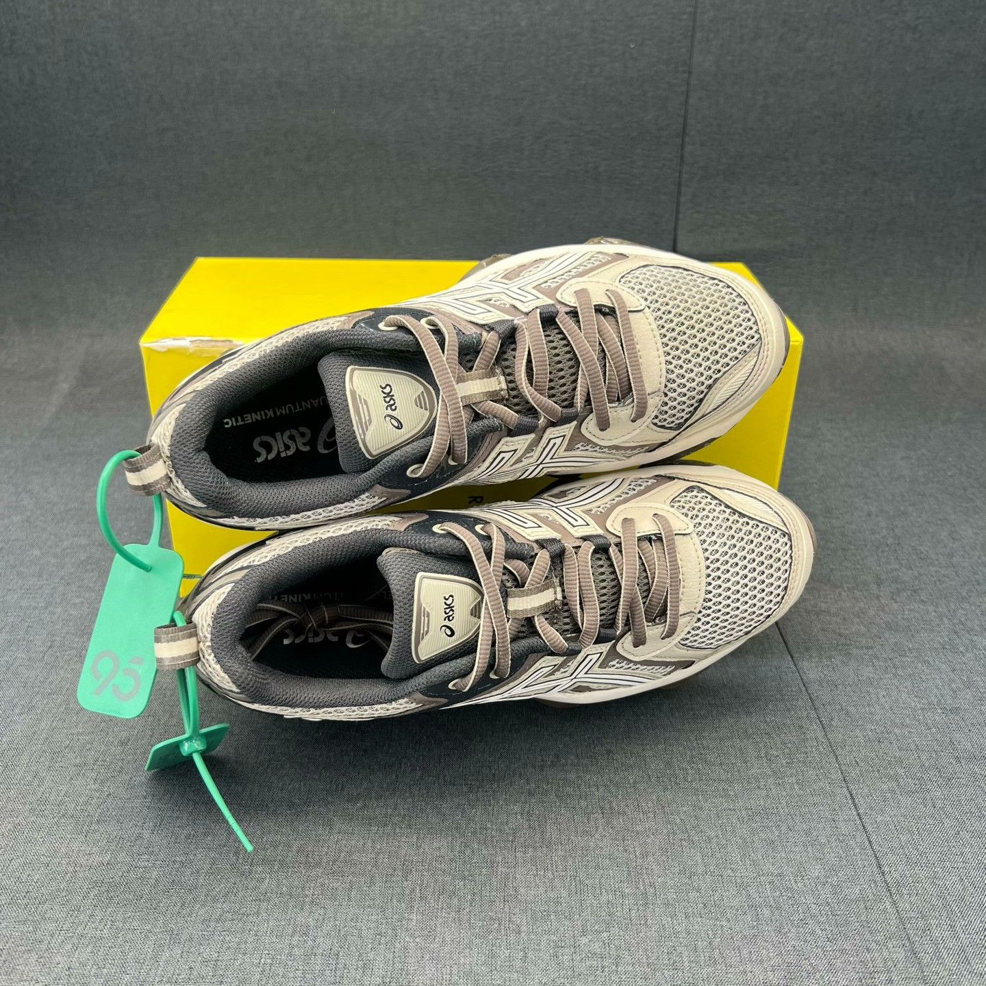 Asics Asics Gray Lowtop Sneakers 40 Men Size US 7.5 / EU 40-41 - 2 Thumbnail