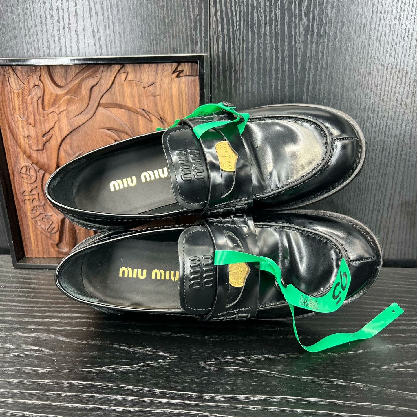 Miu Miu Miu Miu Gold Lowtop Sneakers 36 Women Size US 6 / IT 36 - 6 Thumbnail