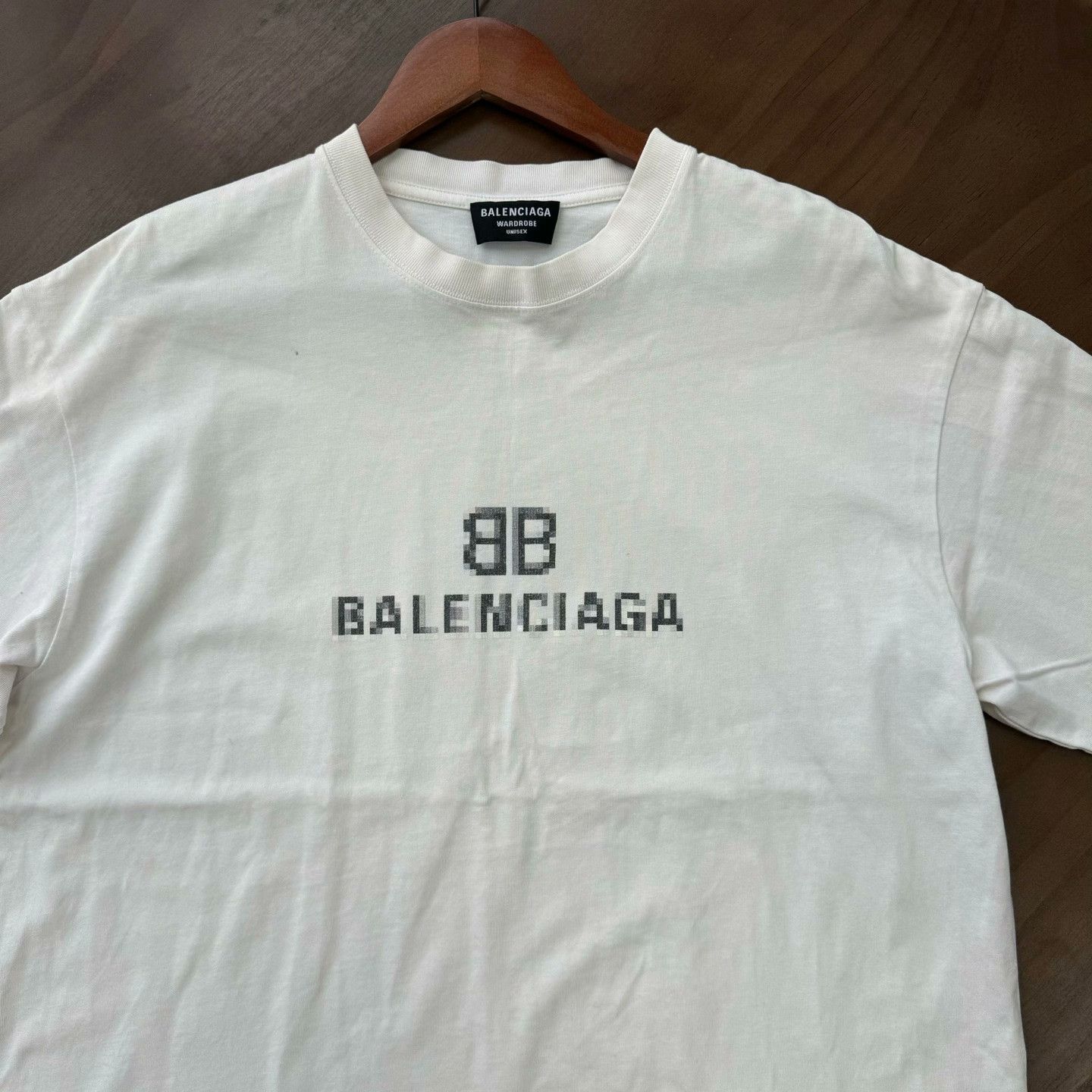 Balenciaga Balenciaga White T-Shirt XS Men Size US XS / EU 42 / 0 - 3 Thumbnail