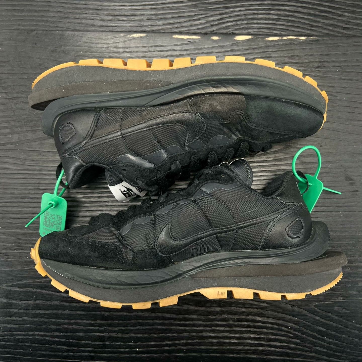 Sacai Sacai Black Lowtop Sneakers 42 Men Size US 9 / EU 42 - 2 Thumbnail