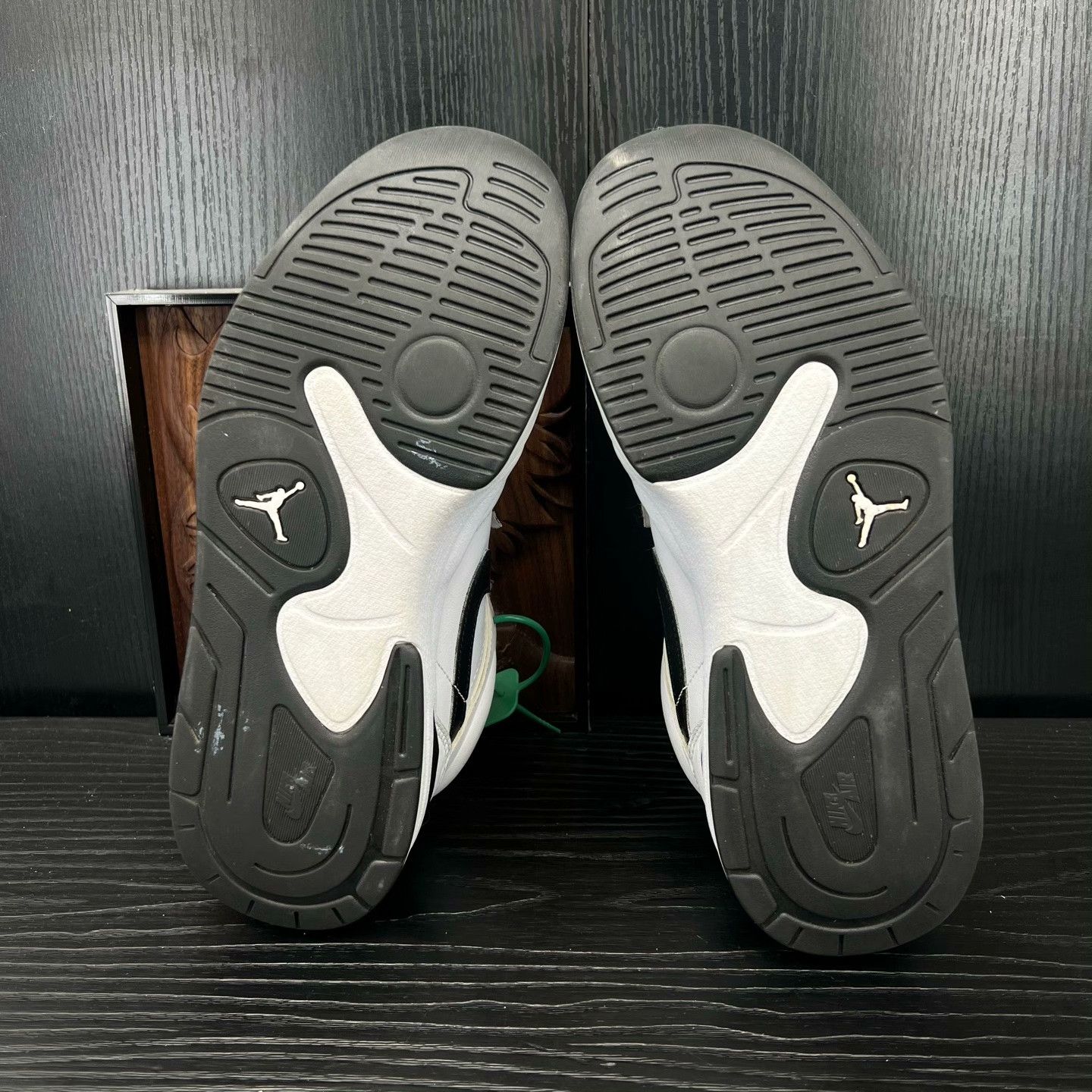 Nike Nike White Lowtop Sneakers 43 Men Size US 10 / EU 43 - 6 Thumbnail