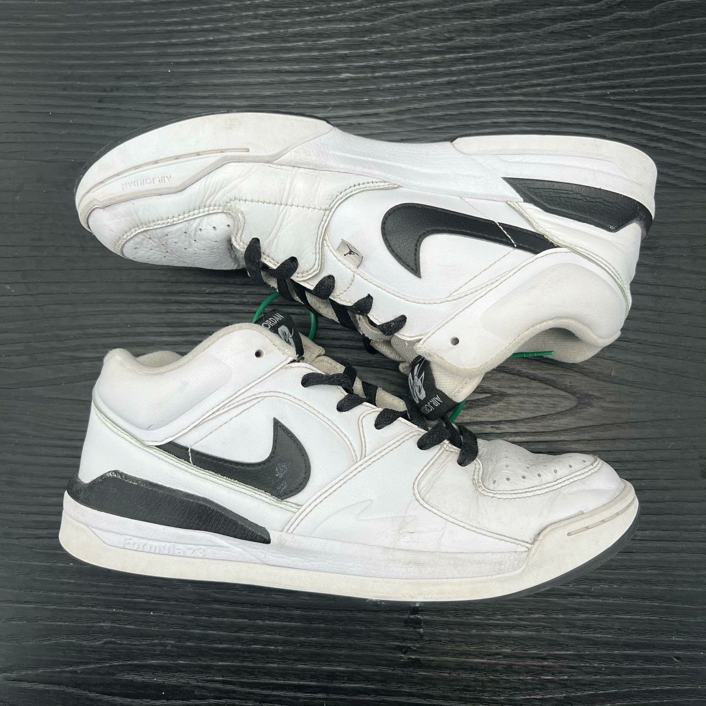 Nike Nike White Lowtop Sneakers 43 Men Size US 10 / EU 43 - 2 Thumbnail