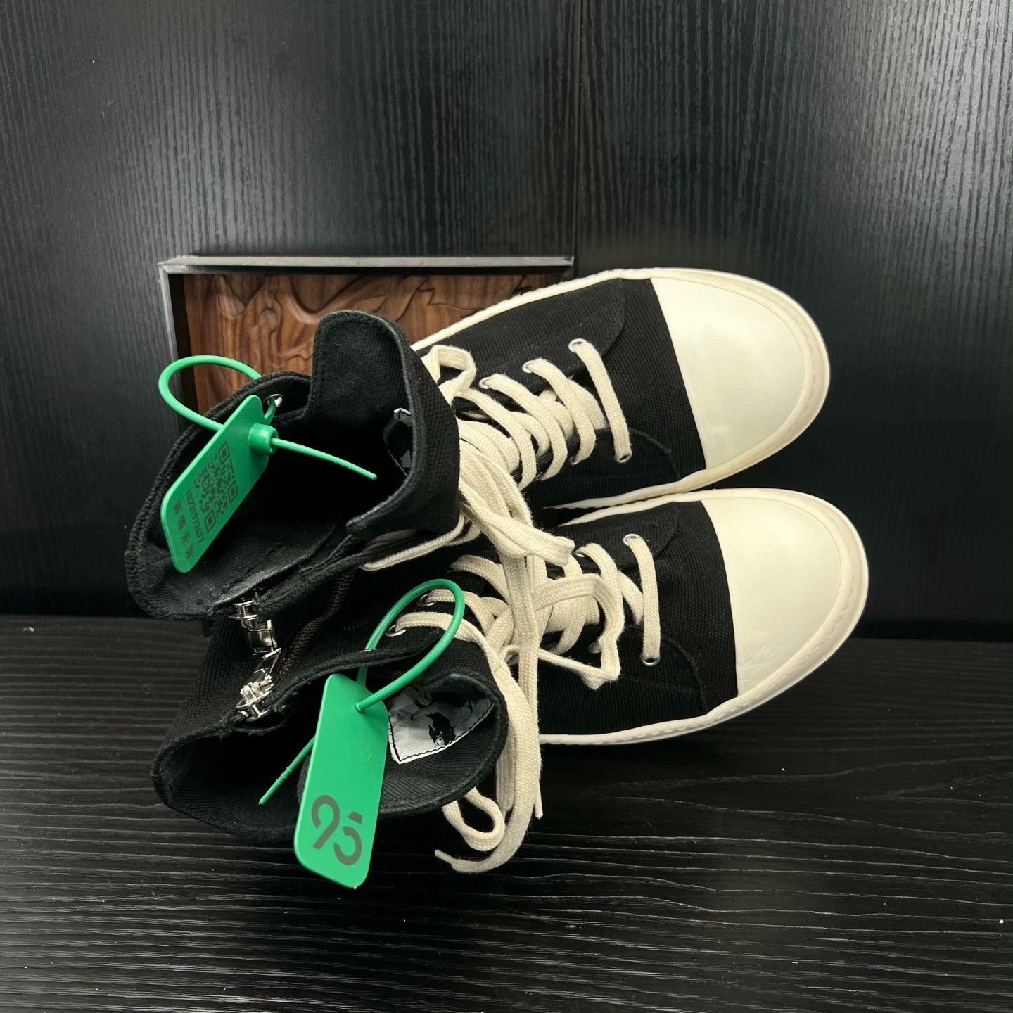 Rick Owens Rick Owens Black Hitop Sneakers 43.5 Men Size US 10.5 / EU 43-44 - 6 Thumbnail