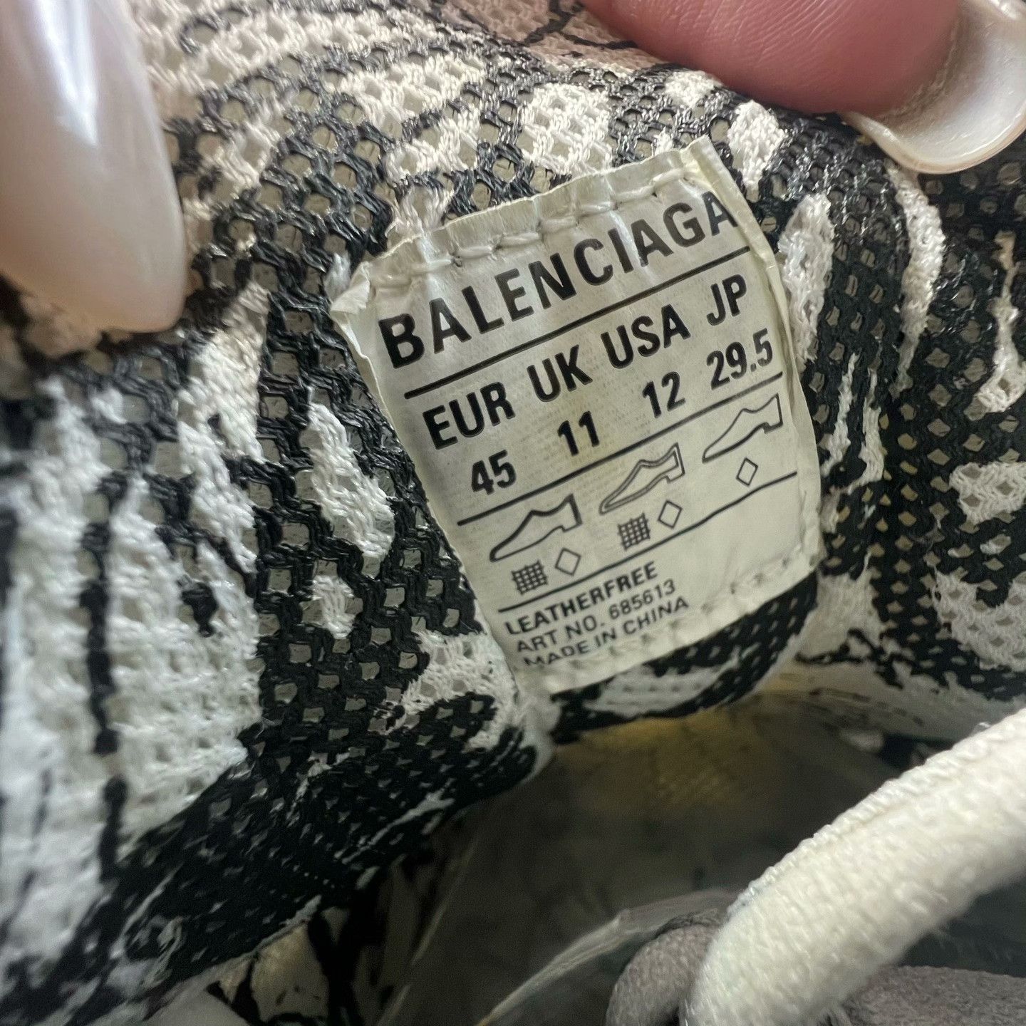 Balenciaga Balenciaga Printed Lowtop Sneakers 45 Men Size US 11.5 / EU 44-45 - 7 Thumbnail