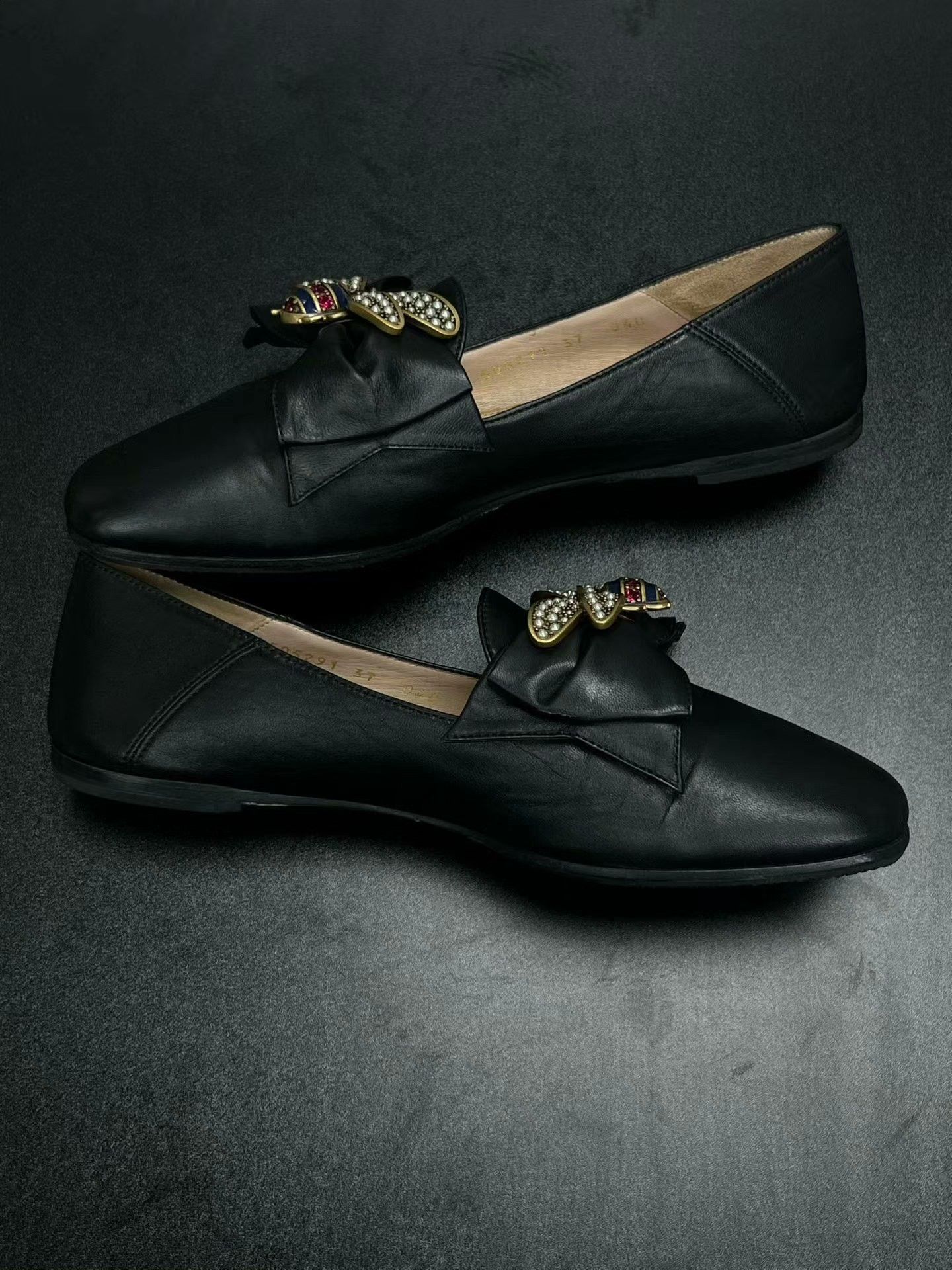 Gucci Gucci Black Lowtop Sneakers 37 Women Size US 6.5 / IT 36.5 - 6 Thumbnail