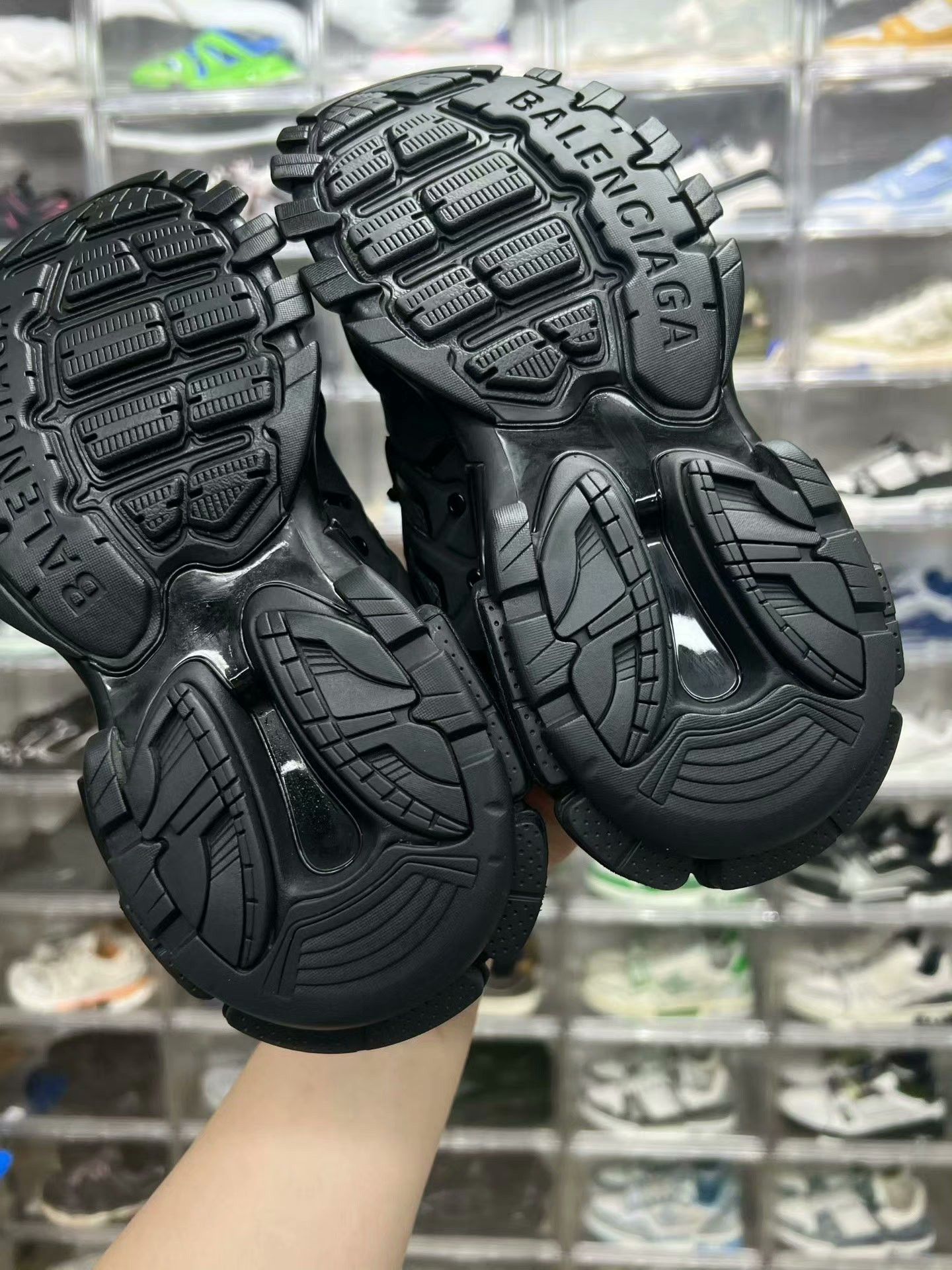 Balenciaga Balenciaga Lowtop Sneakers 36 Women Size US 6 / IT 36 - 9 Thumbnail