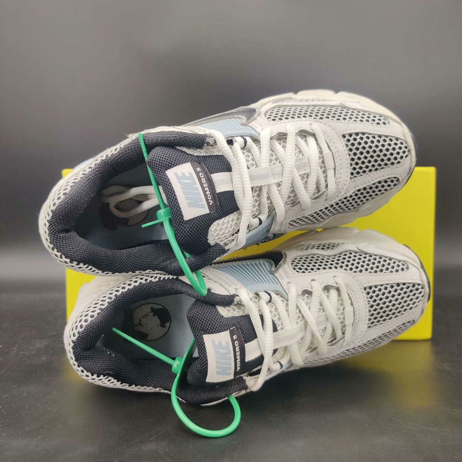 Nike Nike Gray Lowtop Sneakers 36 Men Size US 5 / EU 37 - 7 Thumbnail