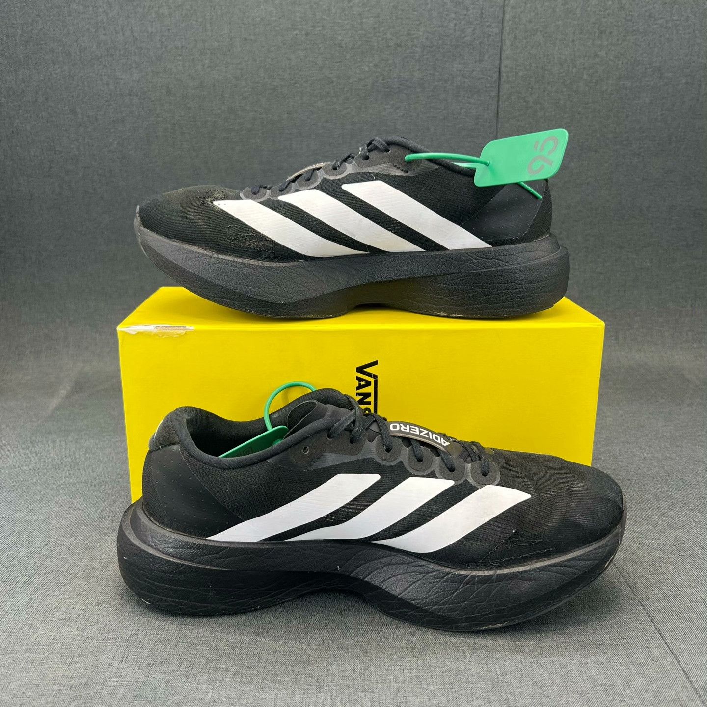 Adidas Adidas Black Lowtop Sneakers 43 Men Size US 10 / EU 43 - 3 Thumbnail