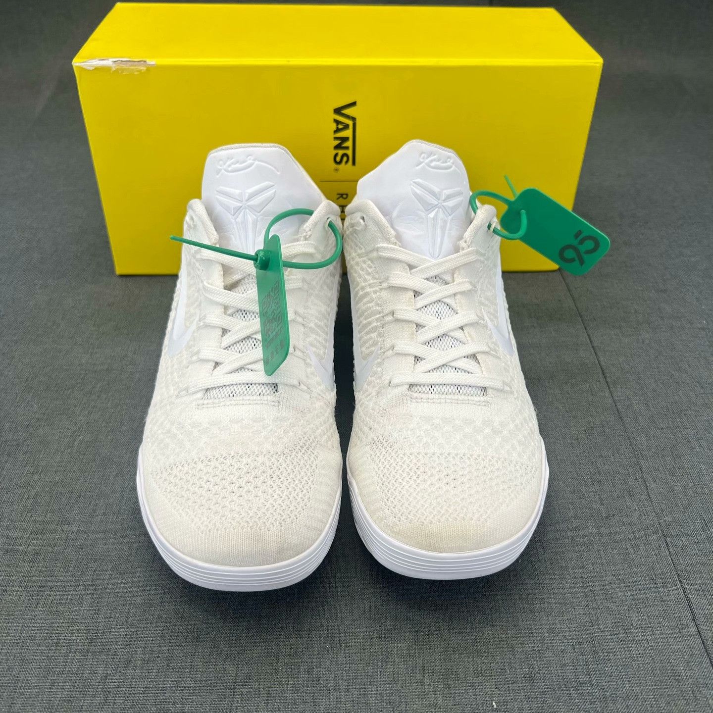 Nike Nike White Lowtop Sneakers 40 Men Size US 7.5 / EU 40-41 - 6 Thumbnail