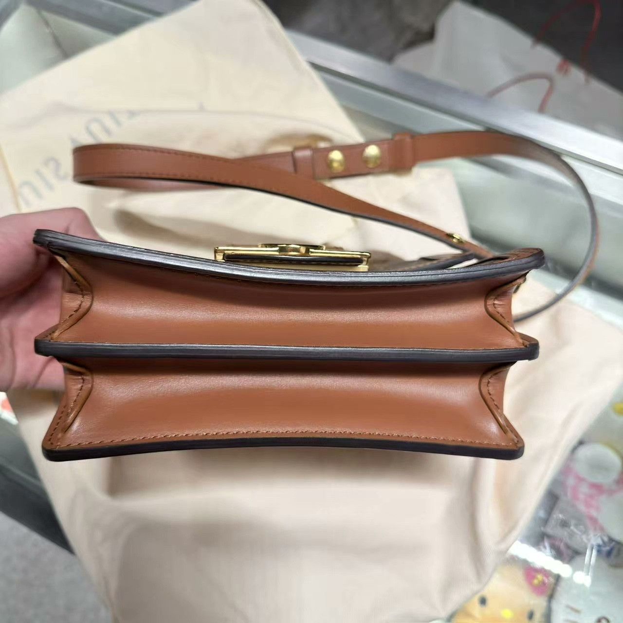 Louis Vuitton Louis Vuitton Brown Shoulder Bag 40.5 Women Size ONE SIZE - 4 Thumbnail