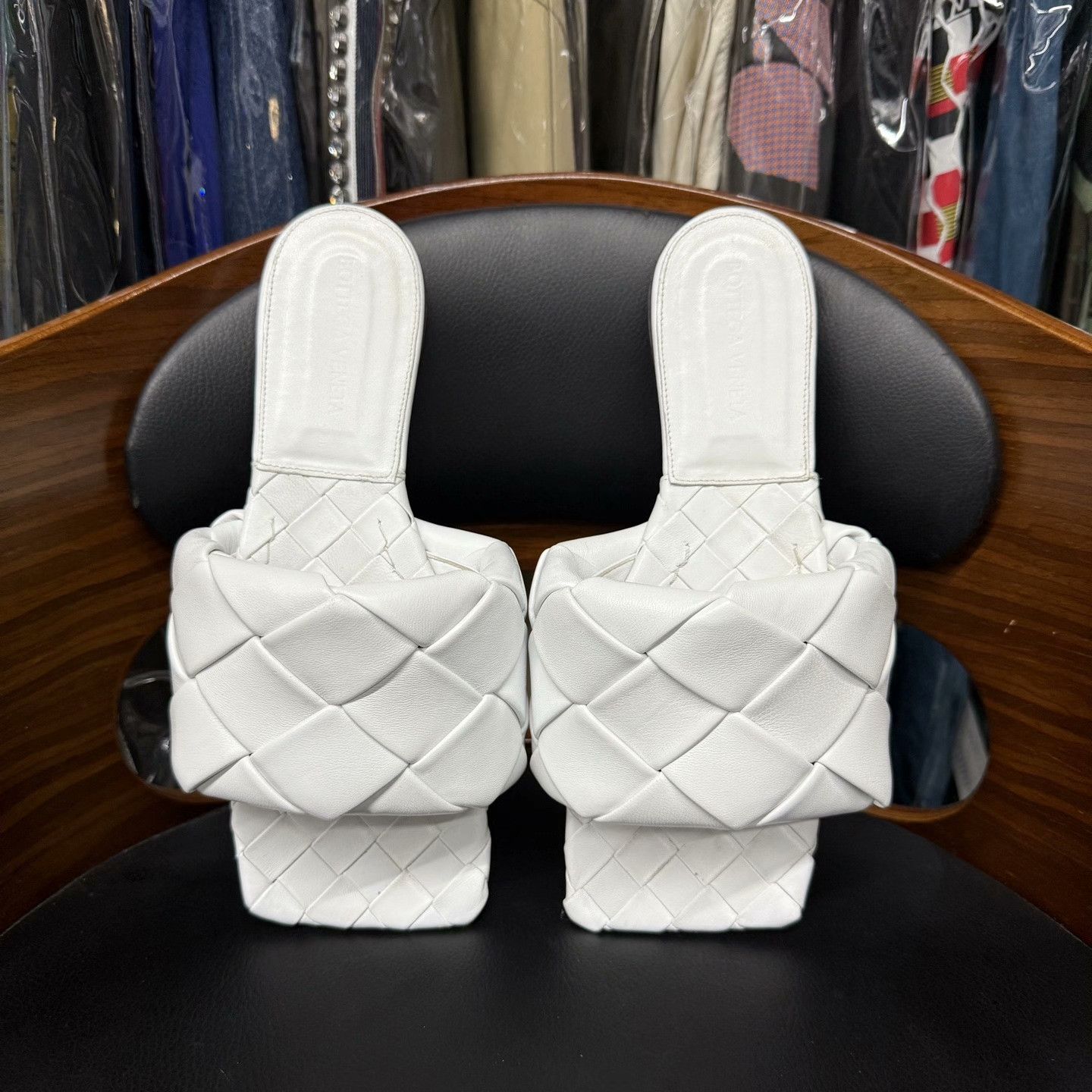 Bottega Veneta Bottega Veneta Knit White Sandals 37 Women Size US 6.5 / IT 36.5 - 5 Thumbnail