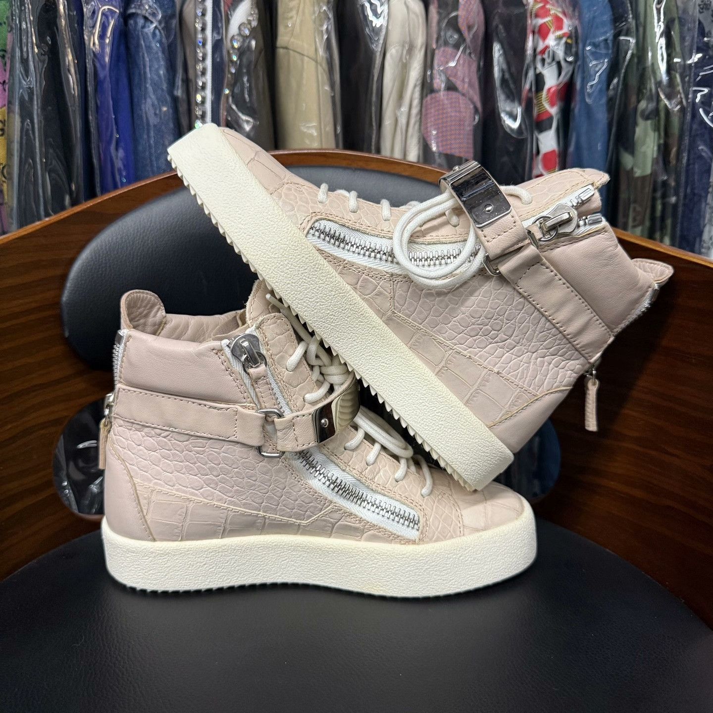 Giuseppe Zanotti Giuseppe Zanotti Casual Pink Hitop Sneakers 35 Men Size US 5 / EU 37 - 7 Thumbnail