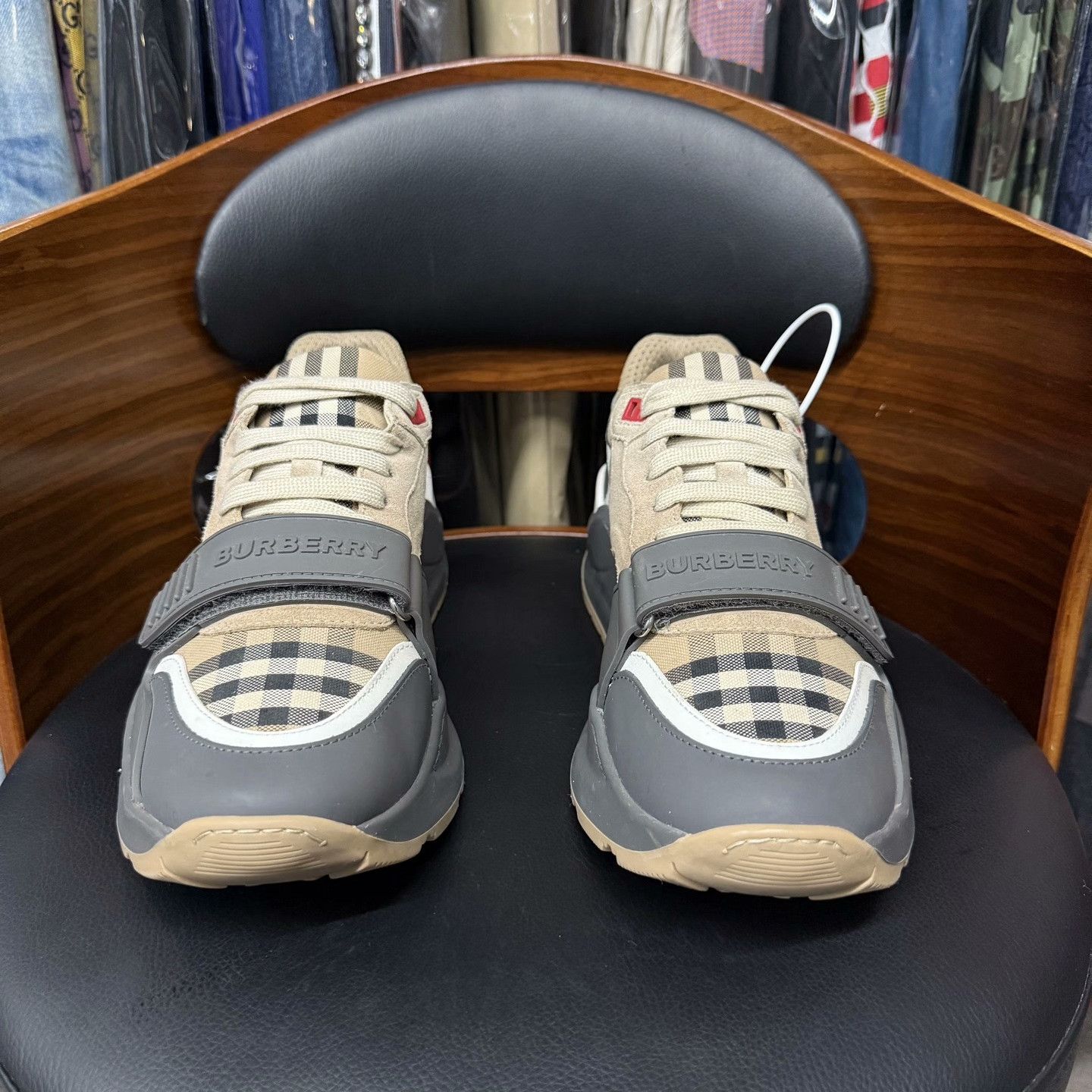 Burberry Burberry Plaid Lowtop Sneakers 41 Men Size US 8.5 / EU 41-42 - 2 Thumbnail