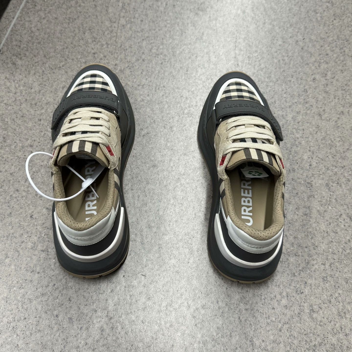 Burberry Burberry Plaid Lowtop Sneakers 41 Men Size US 8.5 / EU 41-42 - 8 Thumbnail