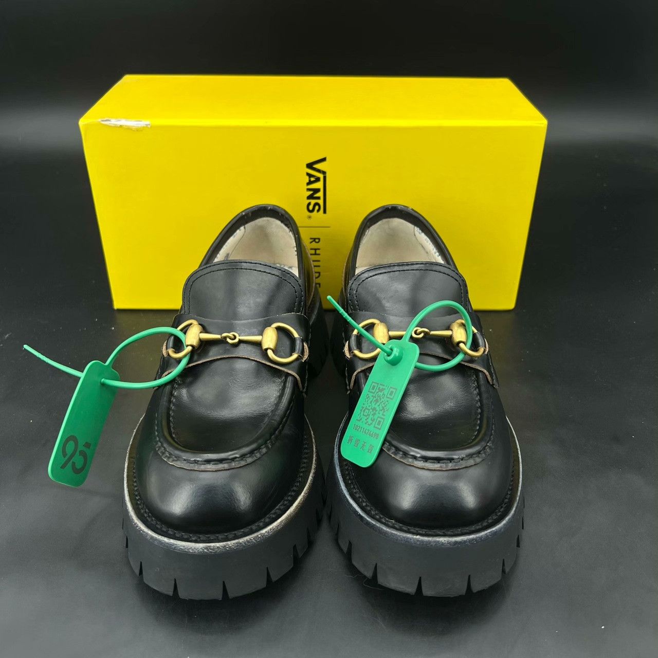 Gucci Gucci Lowtop Sneakers 37 Women Size US 6.5 / IT 36.5 - 4 Thumbnail