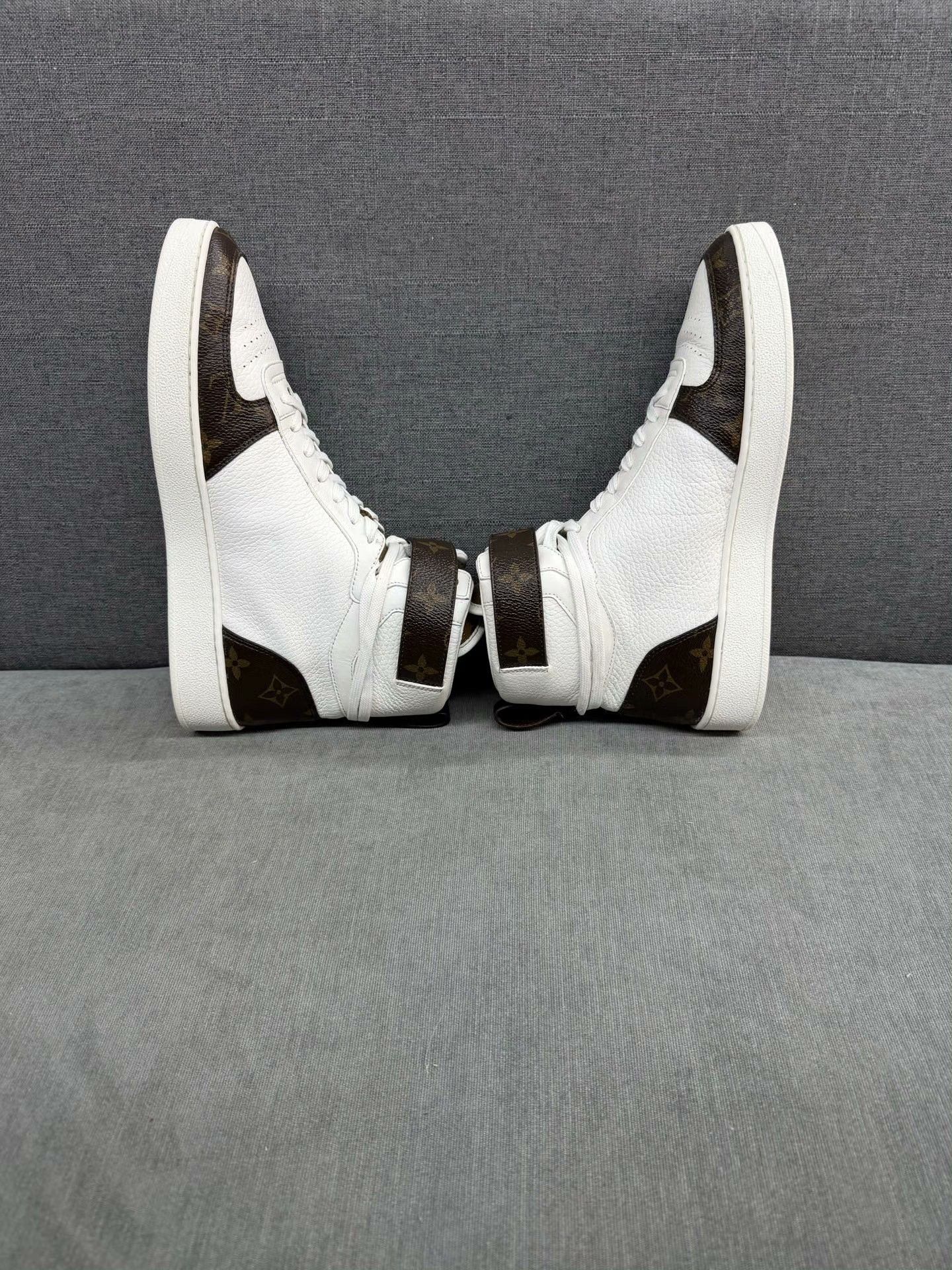 Louis Vuitton Louis Vuitton Patchwork White Hitop Sneakers 38 Women Size US 7.5 / IT 37.5 - 4 Thumbnail