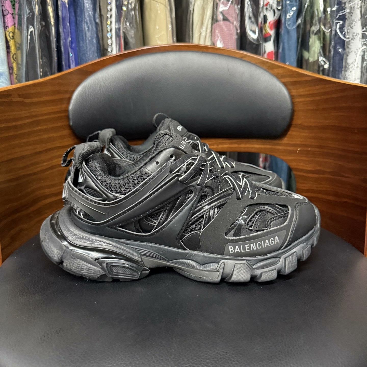 Balenciaga Balenciaga Black Lowtop Sneakers 36 Women Size US 6 / IT 36 - 4 Thumbnail
