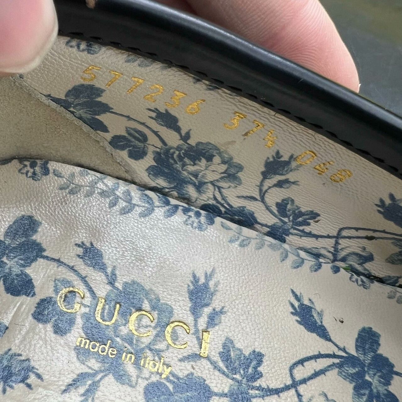 Gucci Gucci Embroidered Lowtop Sneakers 37 Women Size US 6.5 / IT 36.5 - 6 Thumbnail