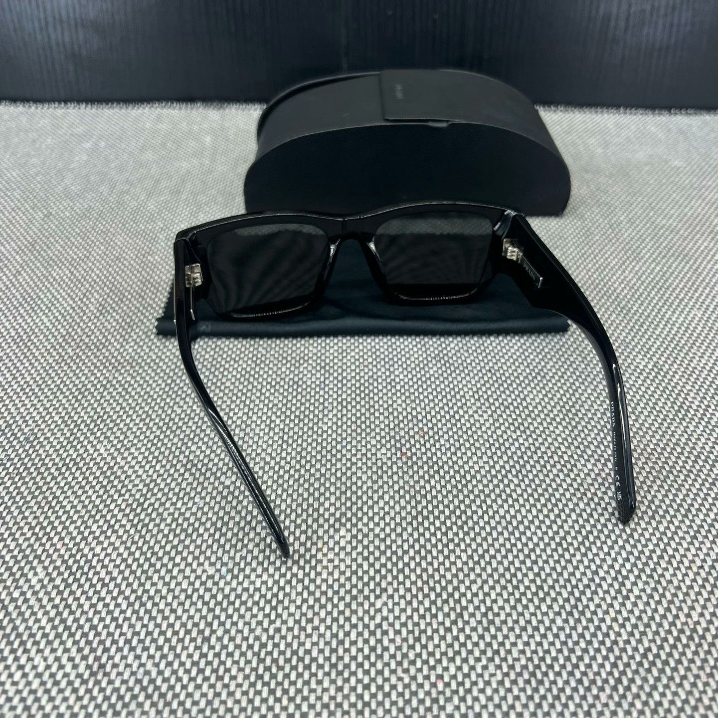 Prada Prada Item L Men Size ONE SIZE - 3 Thumbnail