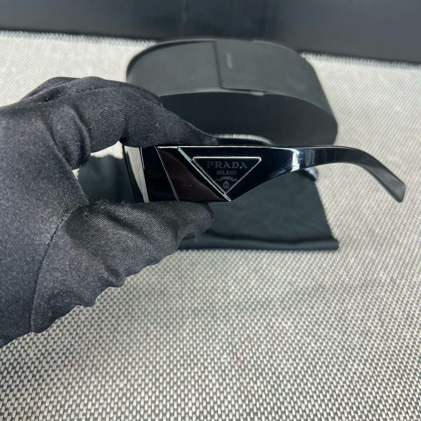 Prada Prada Item L Men Size ONE SIZE - 2 Thumbnail