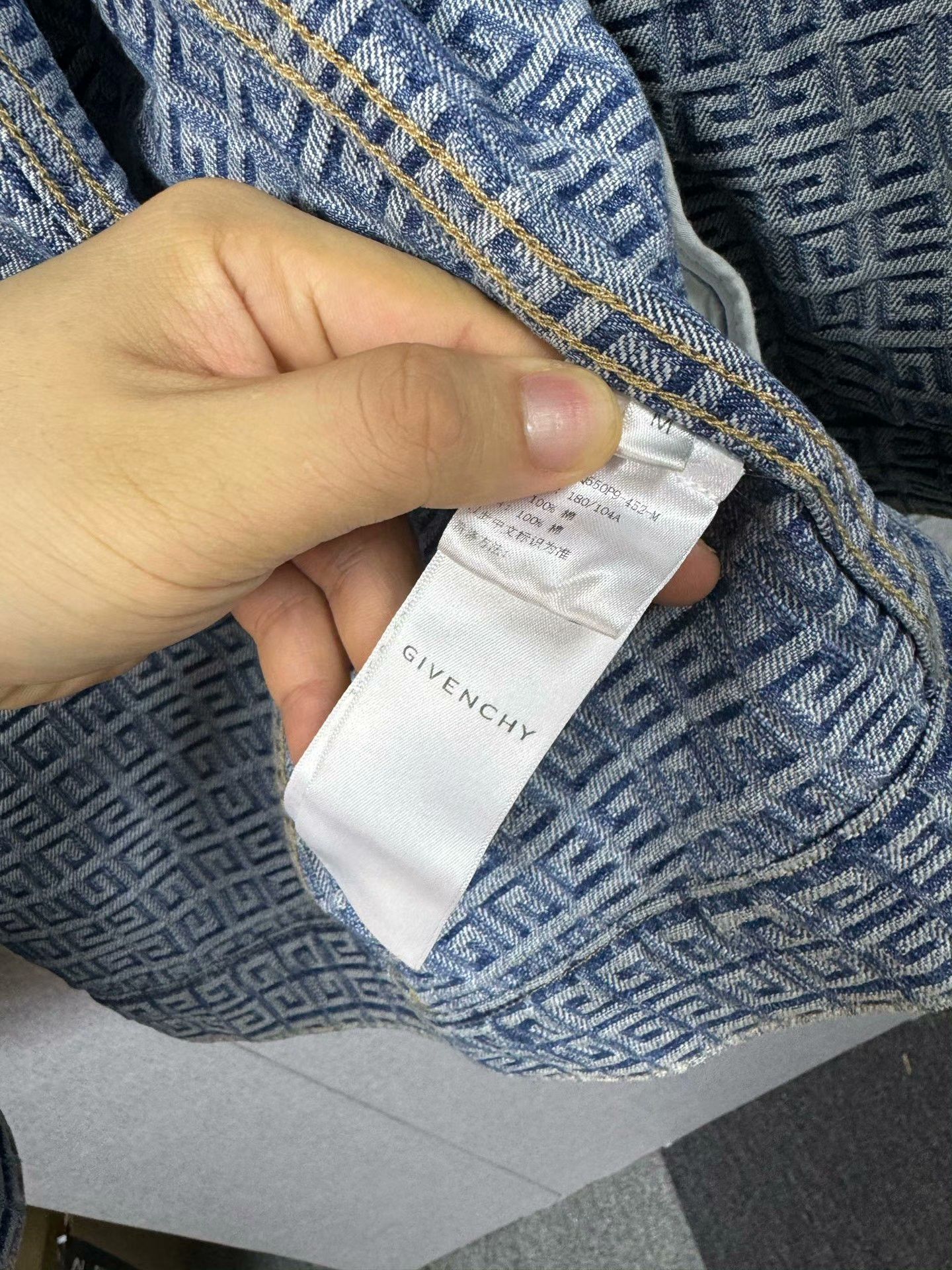 Givenchy Givenchy Denim Light Jacket M Men Size US M / EU 48-50 / 2 - 4 Thumbnail