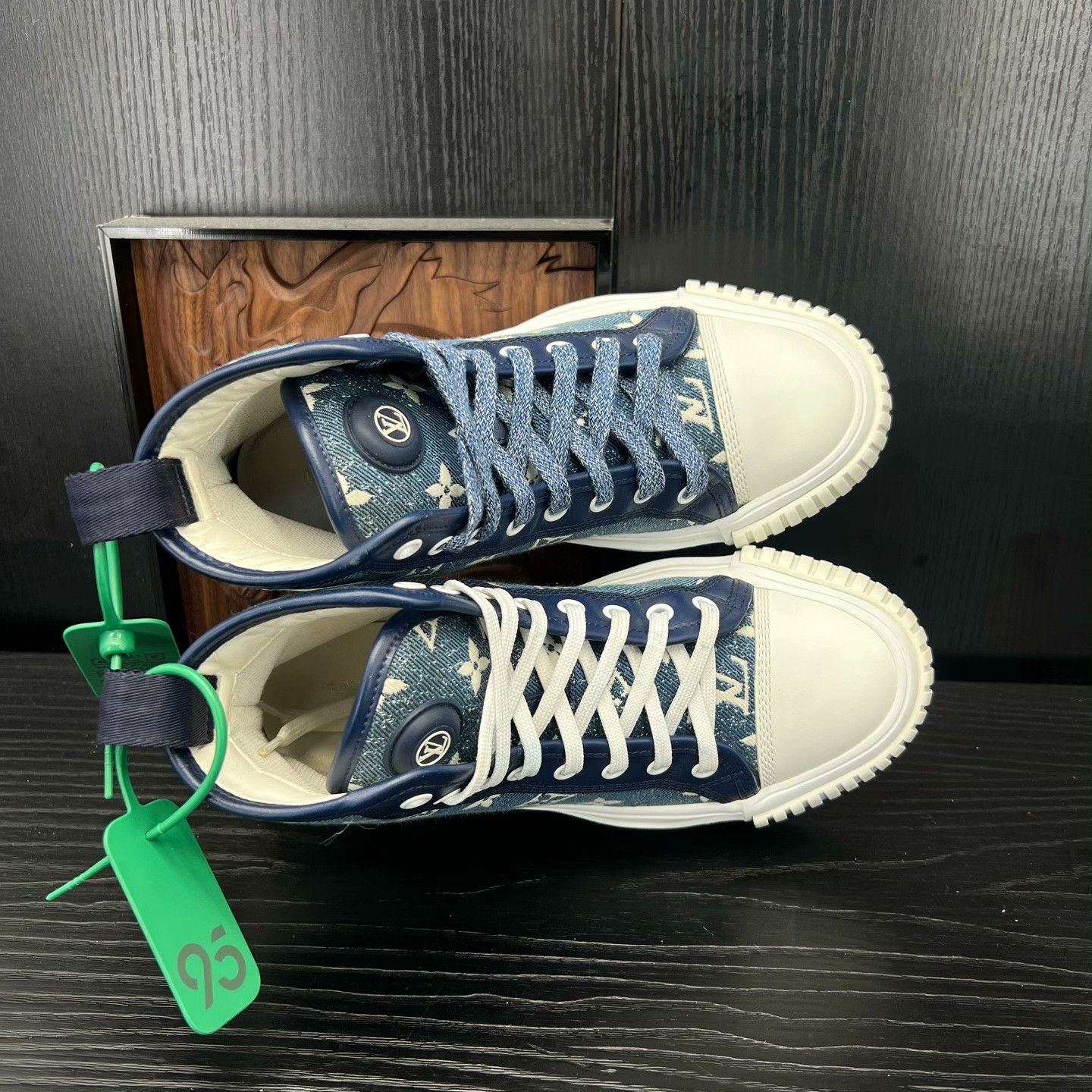 Louis Vuitton Louis Vuitton Denim Blue Hitop Sneakers 36 Women Size US 6 / IT 36 - 3 Thumbnail