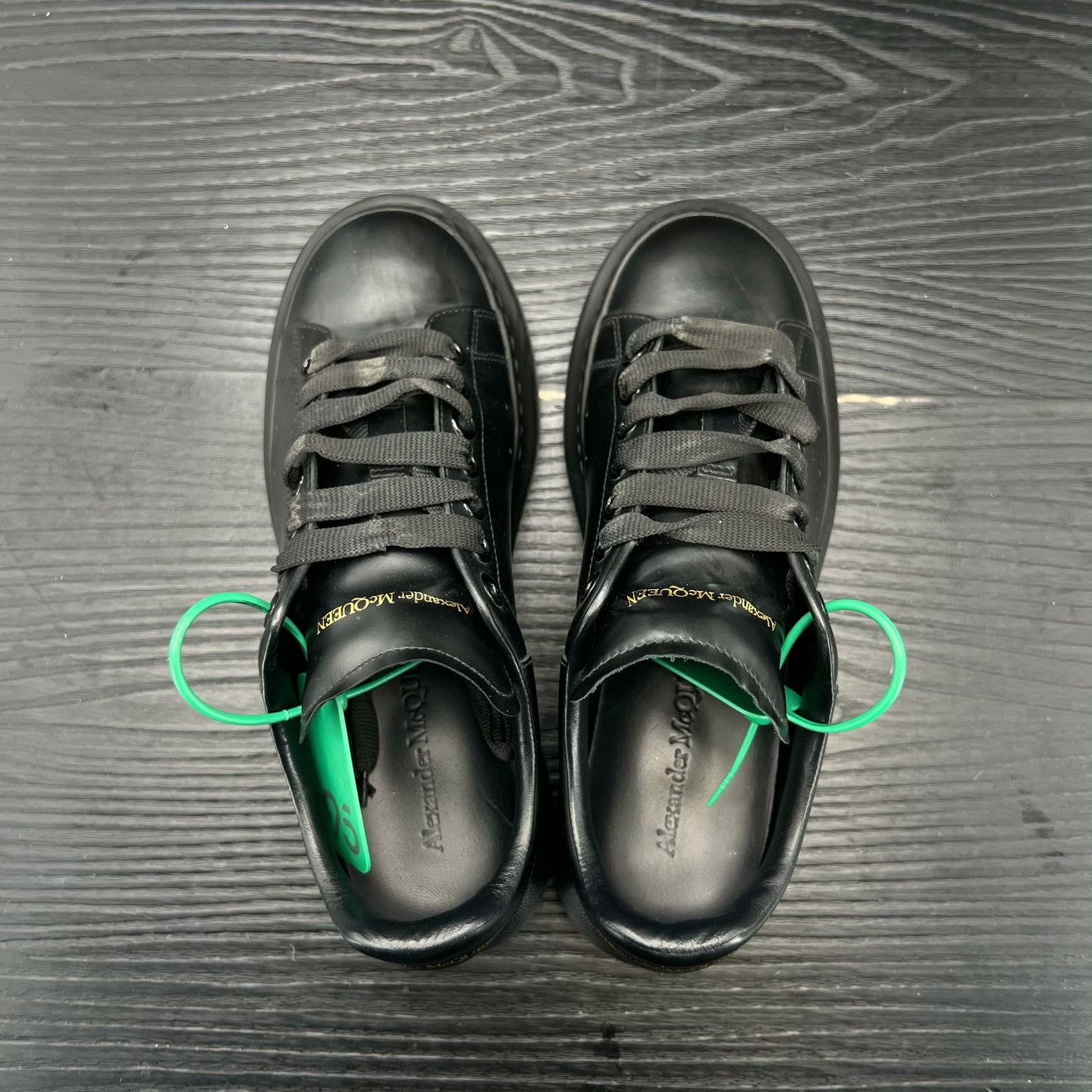 Alexander McQueen Alexander McQueen Black Lowtop Sneakers 39 Men Size US 6.5 / EU 39-40 - 7 Thumbnail