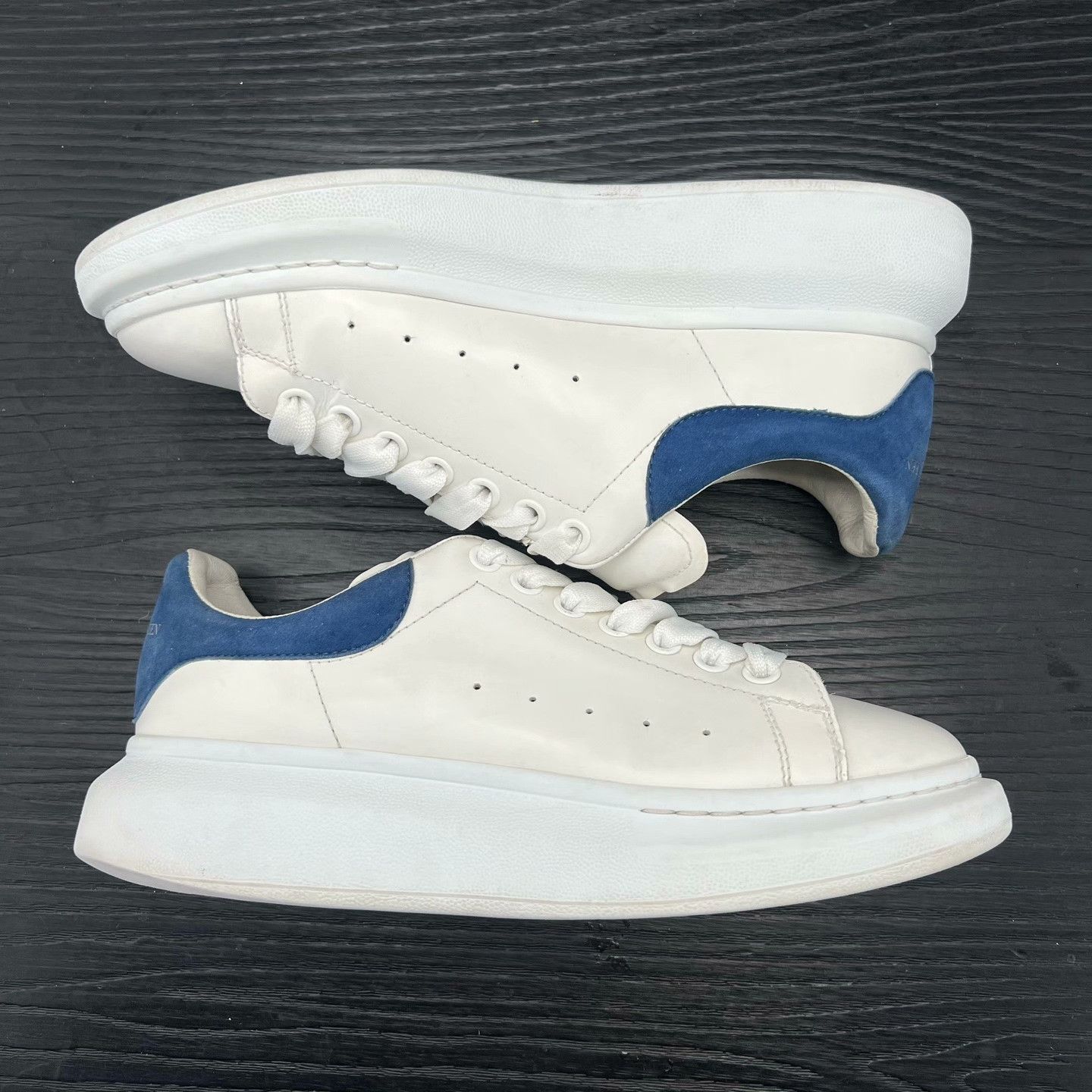 Alexander McQueen Alexander McQueen Blue Lowtop Sneakers 41 Men Size US 8.5 / EU 41-42 - 4 Thumbnail