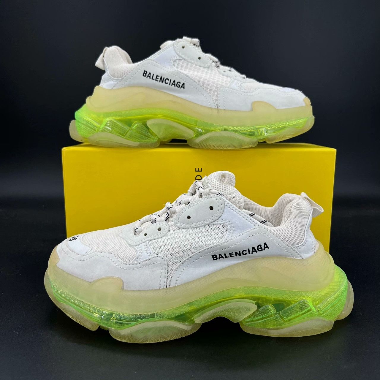 Balenciaga Balenciaga Green Lowtop Sneakers 38 Women Size US 7.5 / IT 37.5 - 2 Thumbnail