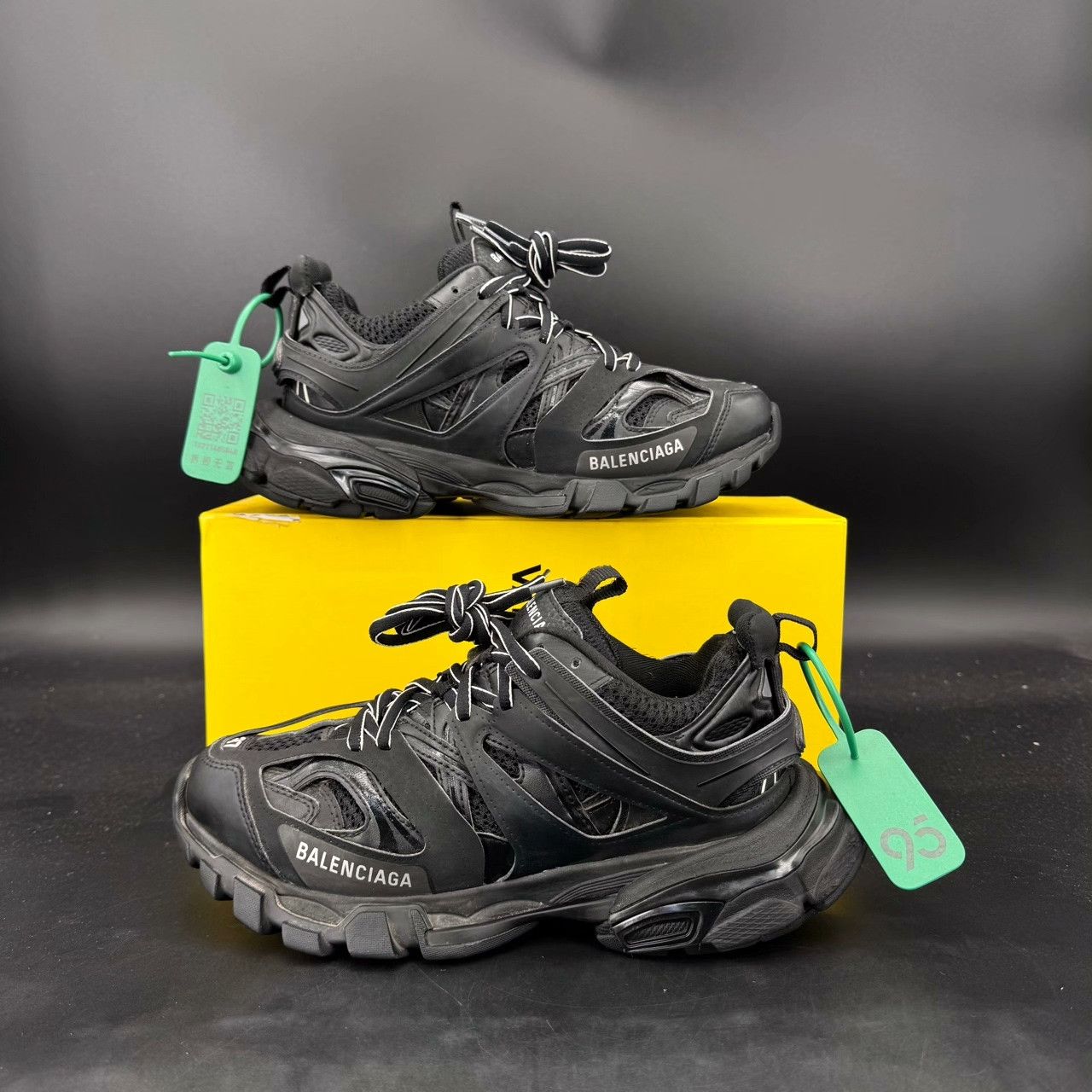 Balenciaga Balenciaga Black Lowtop Sneakers 37 Men Size US 5 / EU 37 - 4 Thumbnail