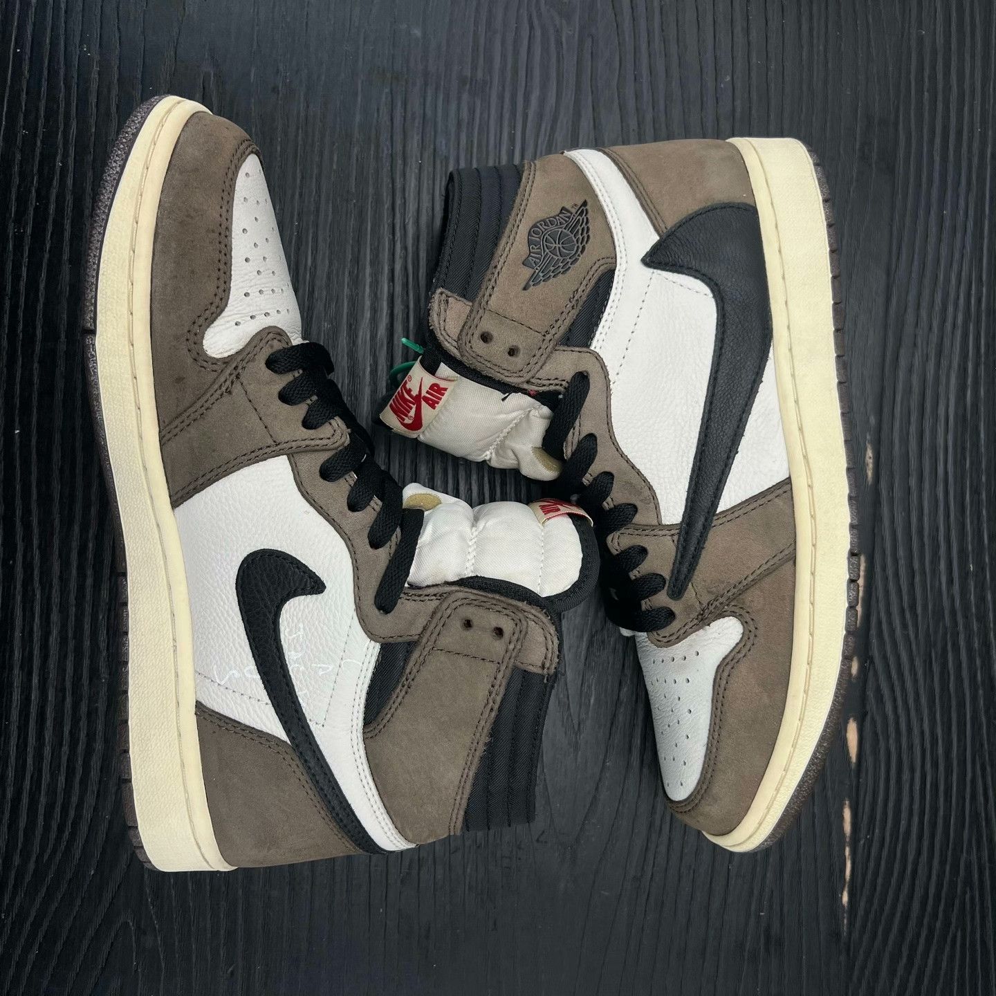 Nike Nike AJ1 Lowtop Sneakers 42 Men Size US 9 / EU 42 - 2 Thumbnail