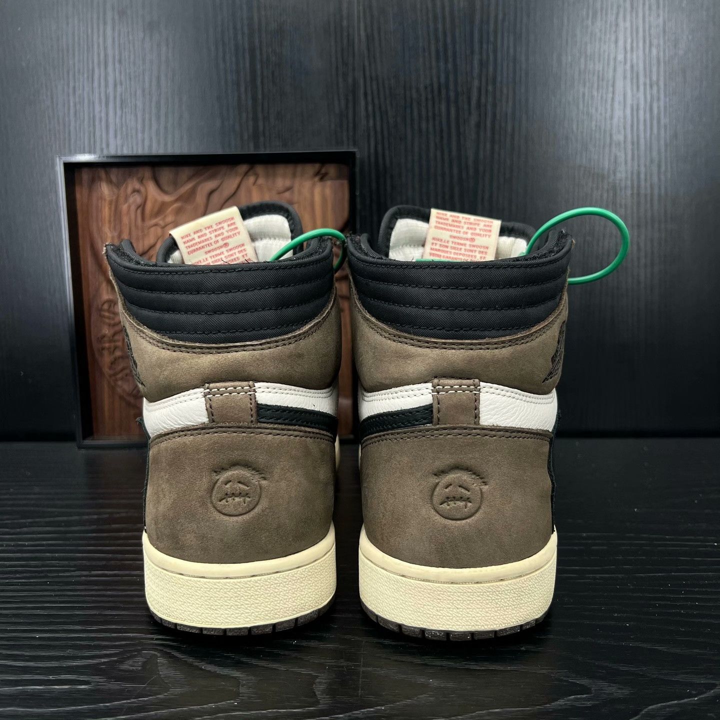 Nike Nike AJ1 Lowtop Sneakers 42 Men Size US 9 / EU 42 - 8 Thumbnail