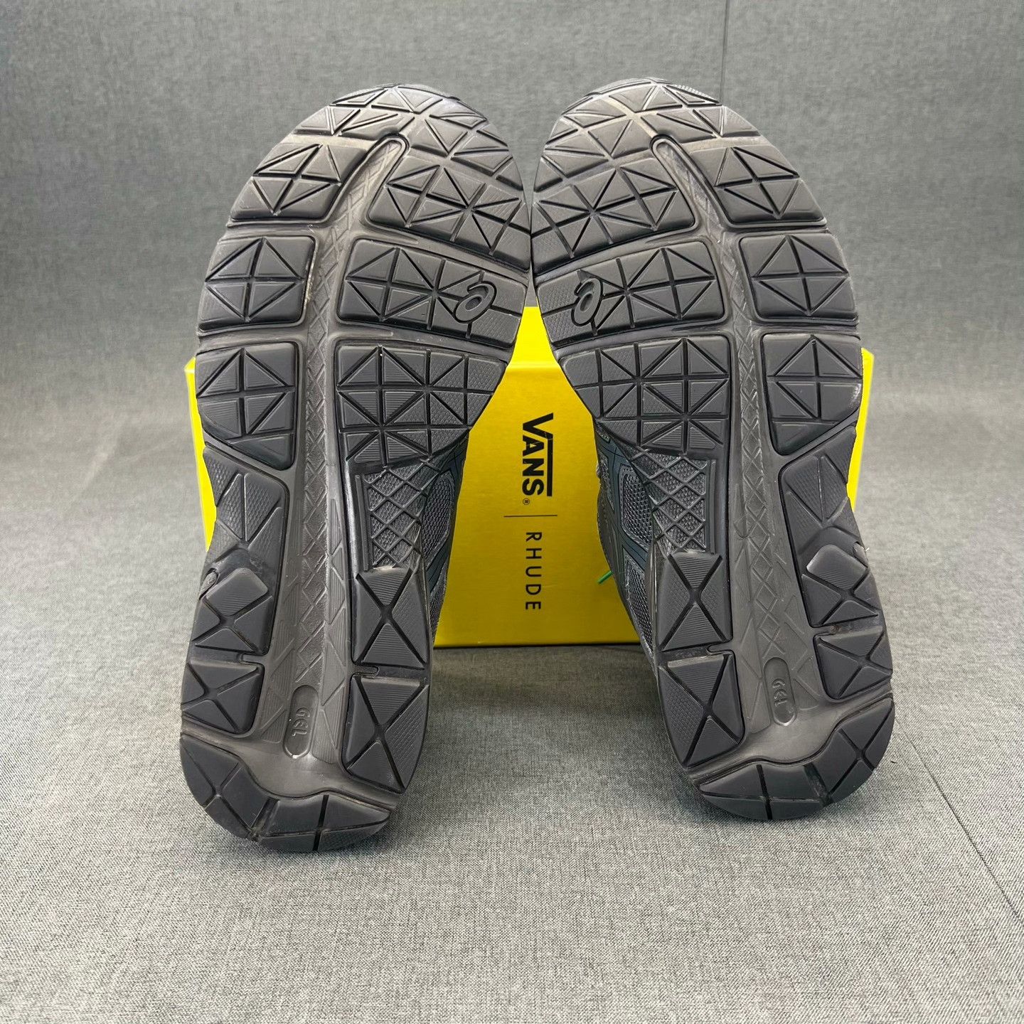 Asics Asics Black Lowtop Sneakers 41 Men Size US 8.5 / EU 41-42 - 4 Thumbnail