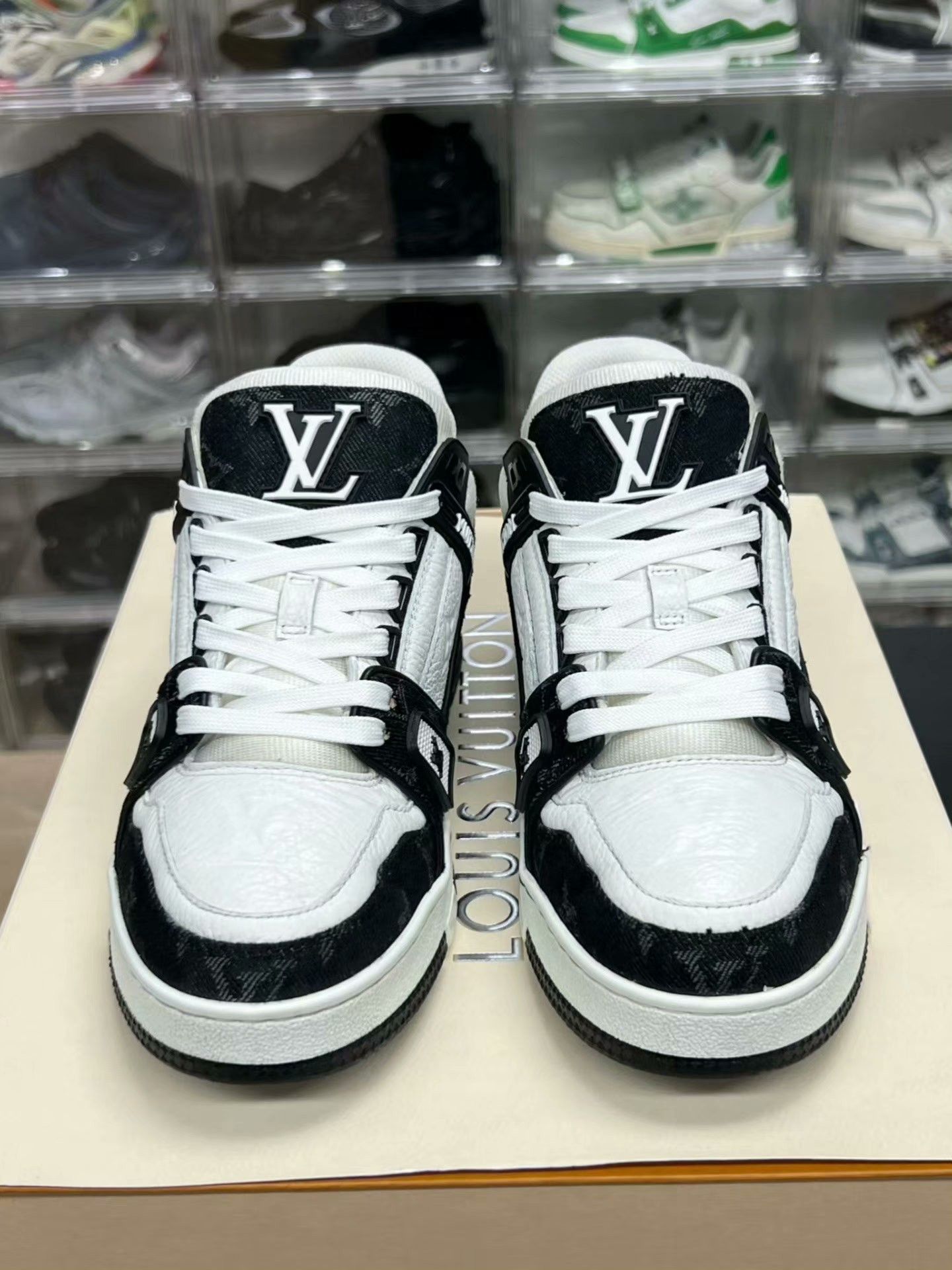 Louis Vuitton Louis Vuitton Training Denim Black Lowtop Sneakers 38 Men Size US 6 / EU 39 - 2 Thumbnail