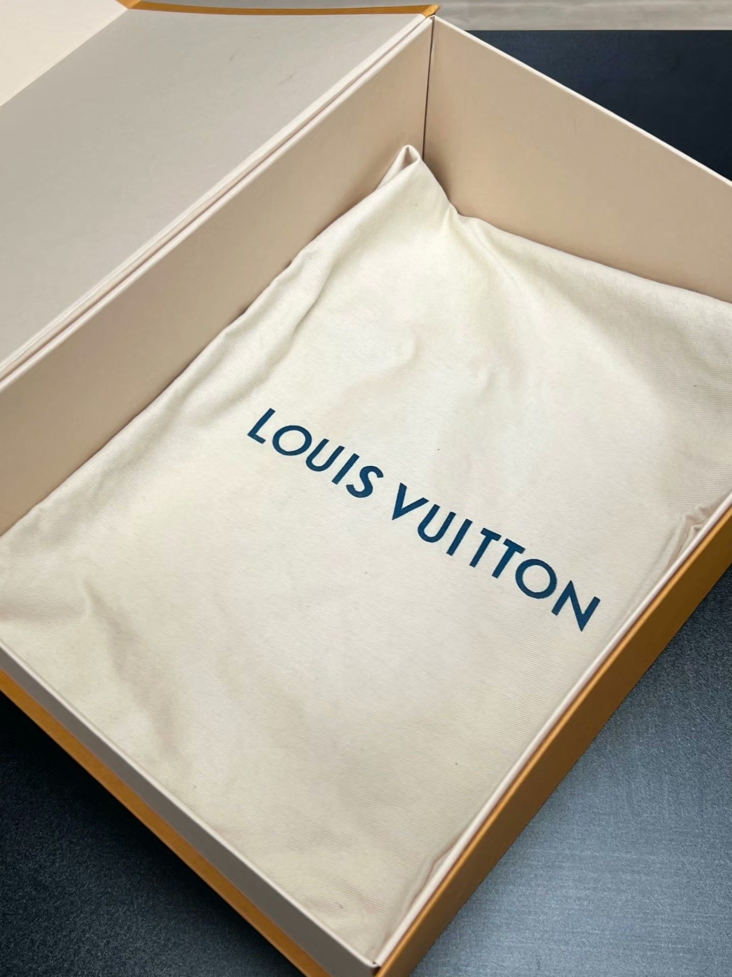 Louis Vuitton Louis Vuitton Denim Blue Lowtop Sneakers 39 Women Size US 8.5 / IT 38.5 - 9 Thumbnail