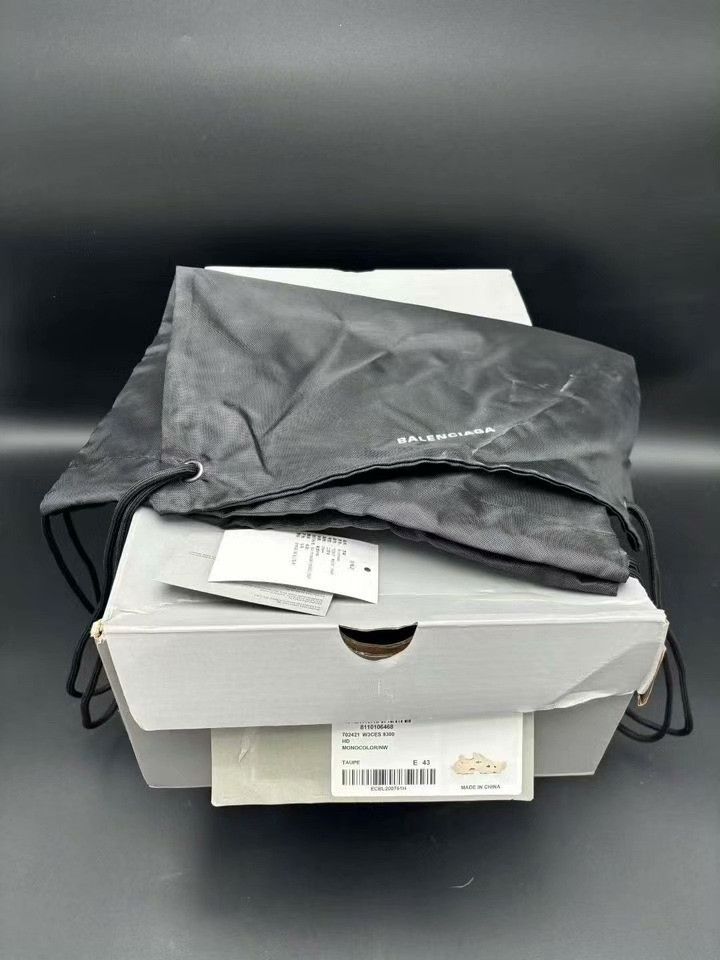 Balenciaga Balenciaga Casual Beige Lowtop Sneakers 43 Men Size US 10 / EU 43 - 9 Thumbnail