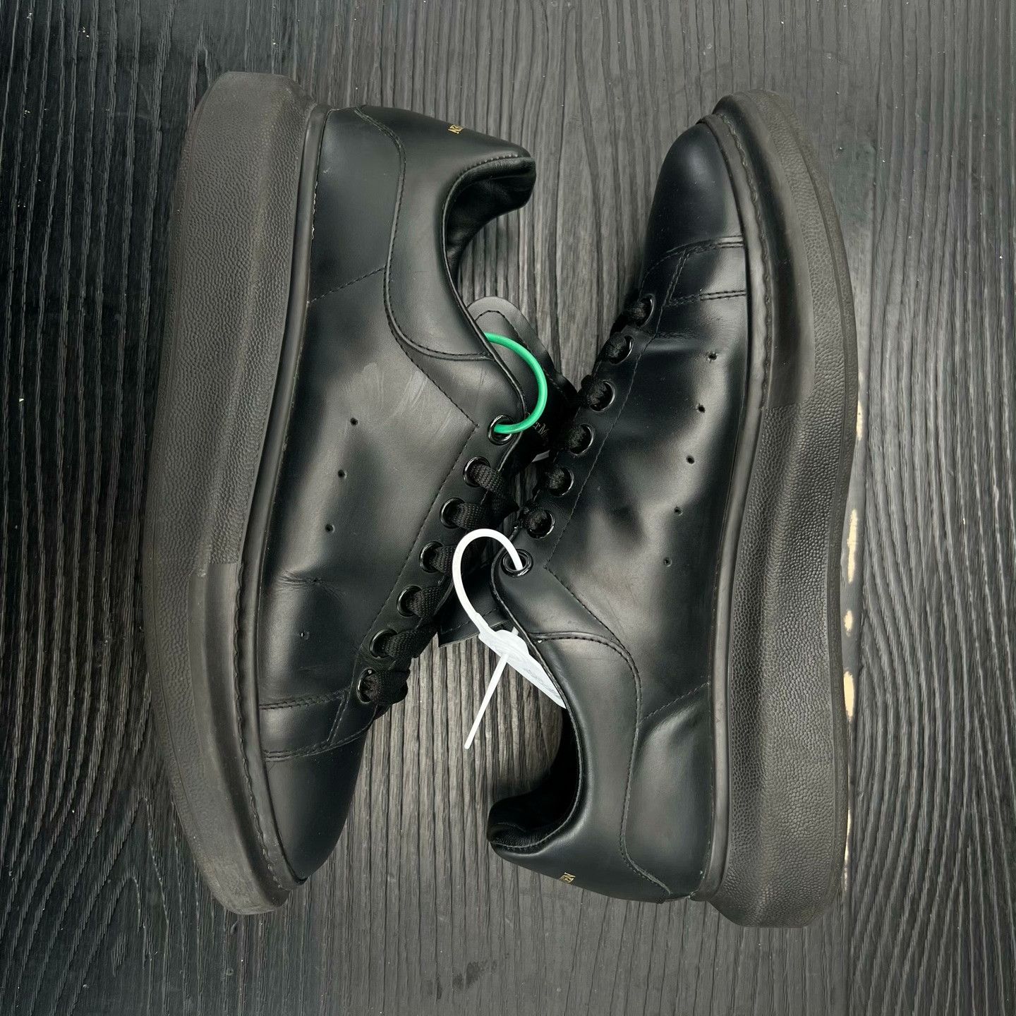 Alexander McQueen Alexander McQueen Black Lowtop Sneakers 44 Men Size US 10.5 / EU 43-44 - 3 Thumbnail