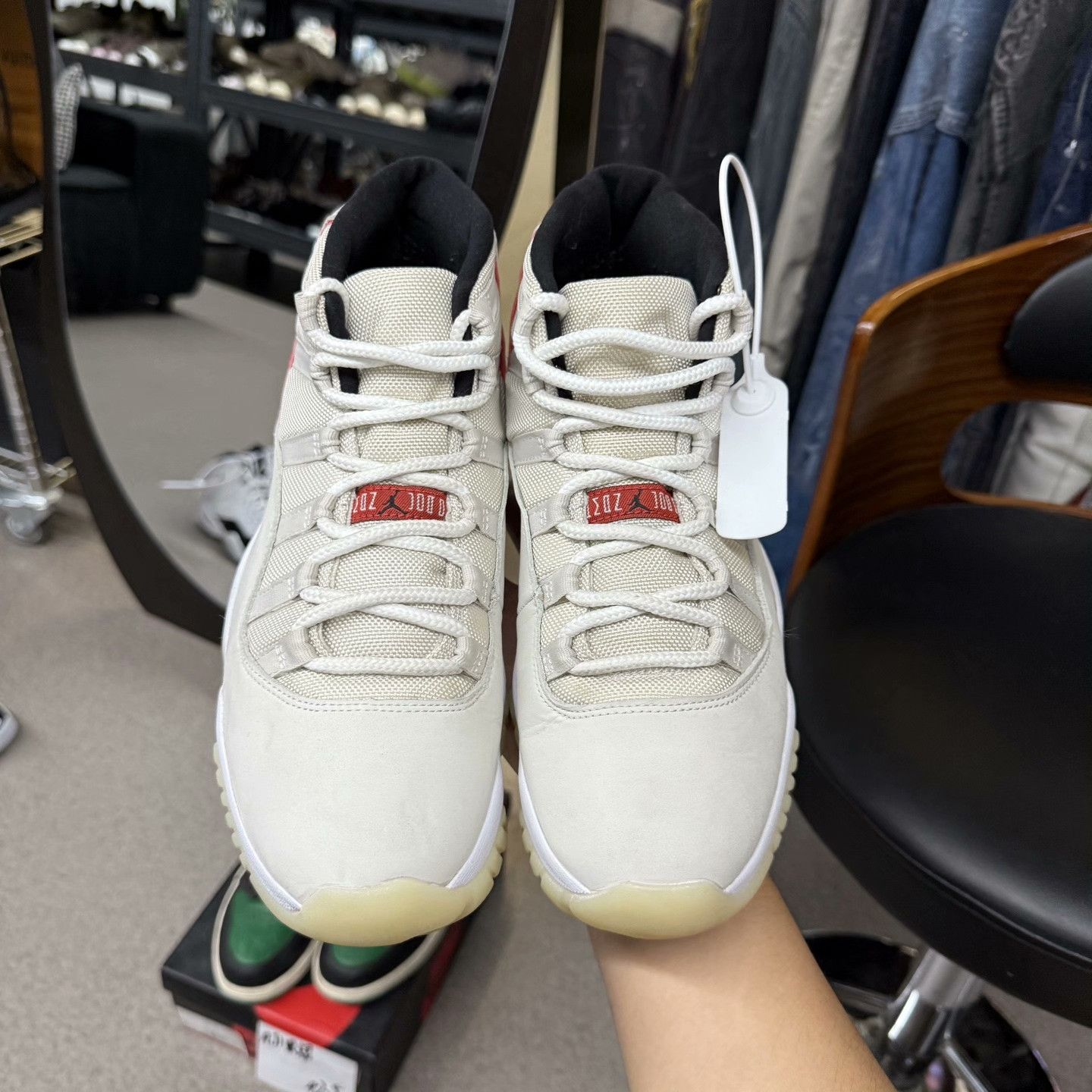 Nike Nike AJ11 Lowtop Sneakers 42.5 Men Size US 9.5 / EU 42-43 - 5 Thumbnail