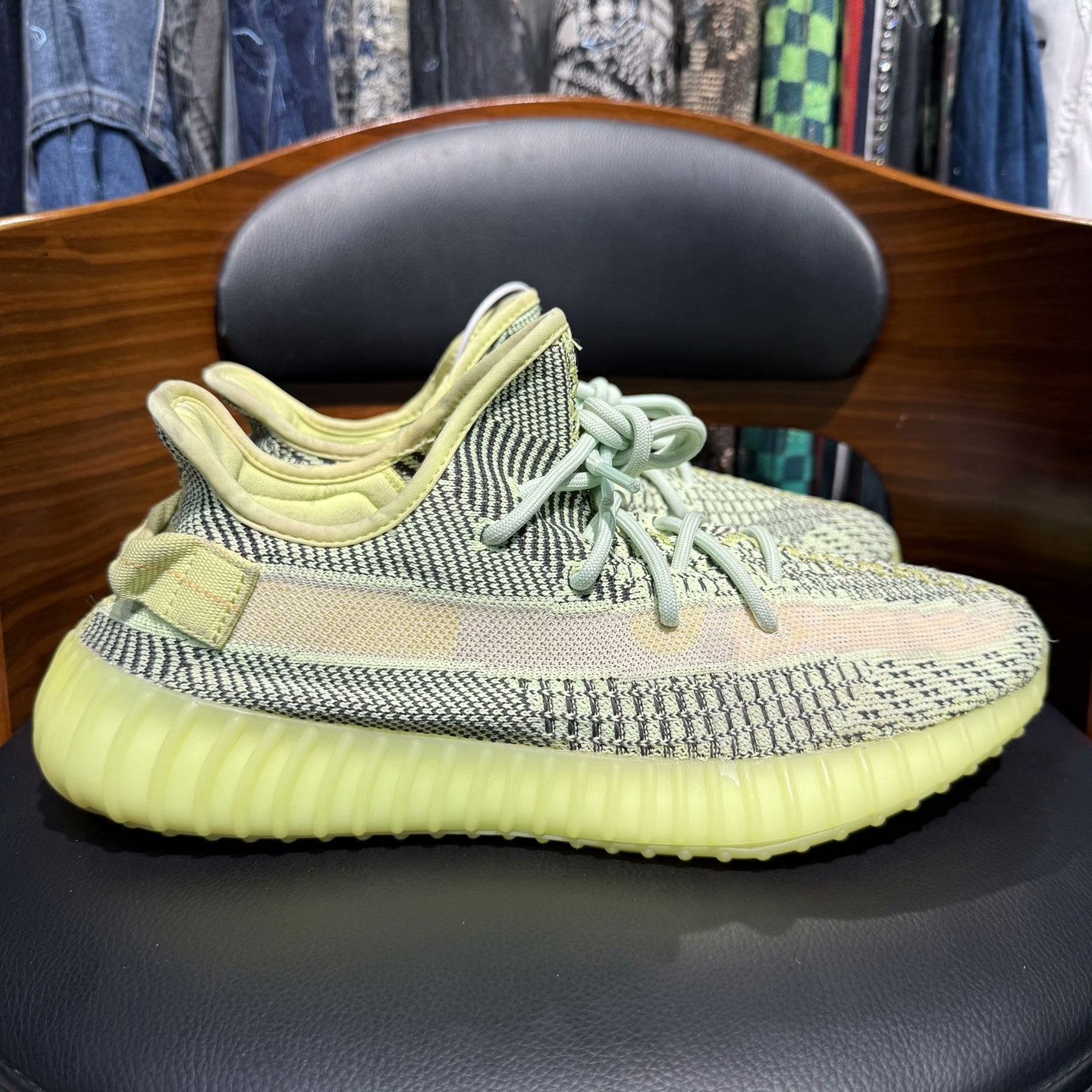 Yeezy Yeezy Green Lowtop Sneakers 44 Men Size US 10.5 / EU 43-44 - 4 Thumbnail