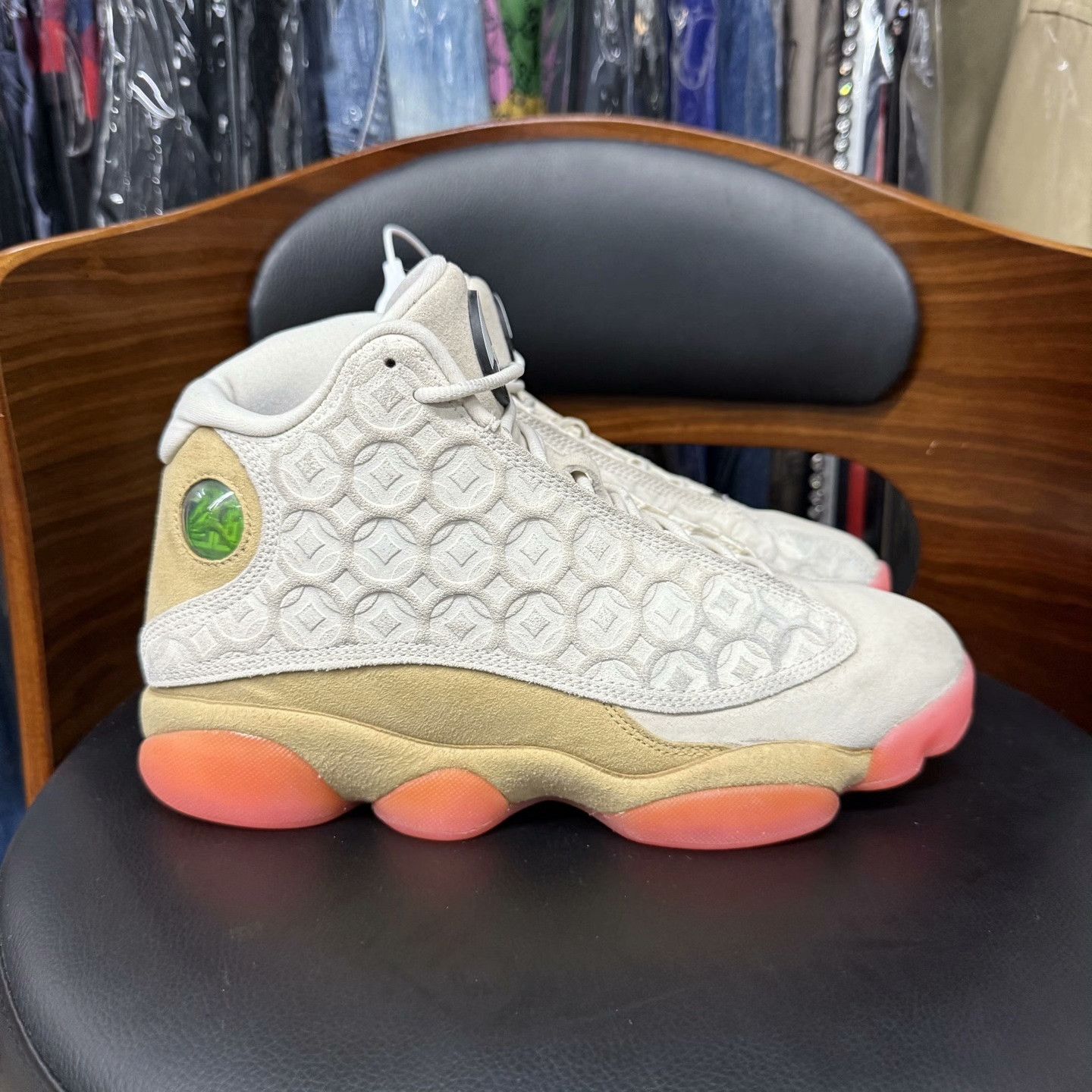 Nike Nike AJ13 Lowtop Sneakers 40.5 Men Size US 8 / EU 41 - 4 Thumbnail