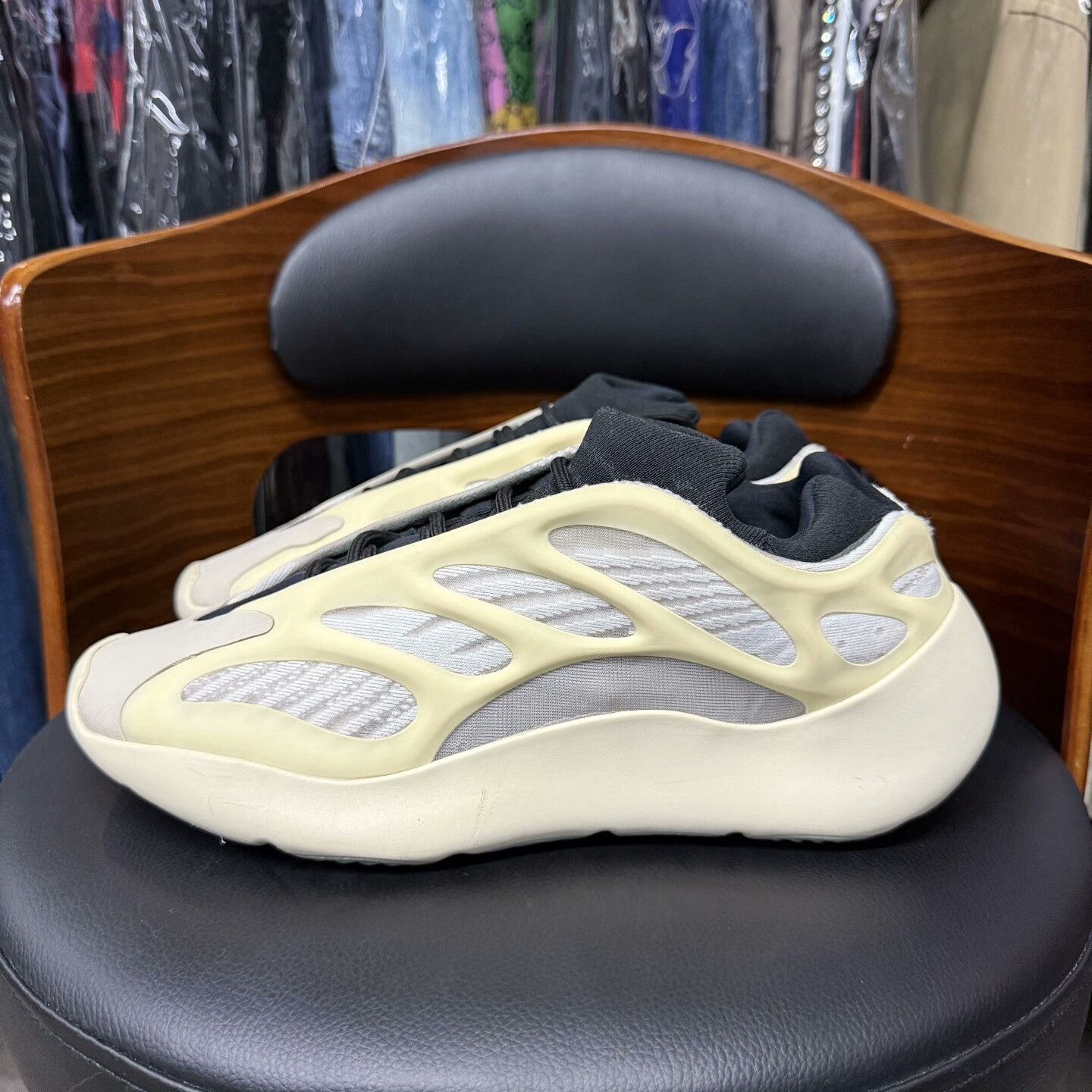 Yeezy Yeezy Lowtop Sneakers 43 Men Size US 10 / EU 43 - 6 Thumbnail