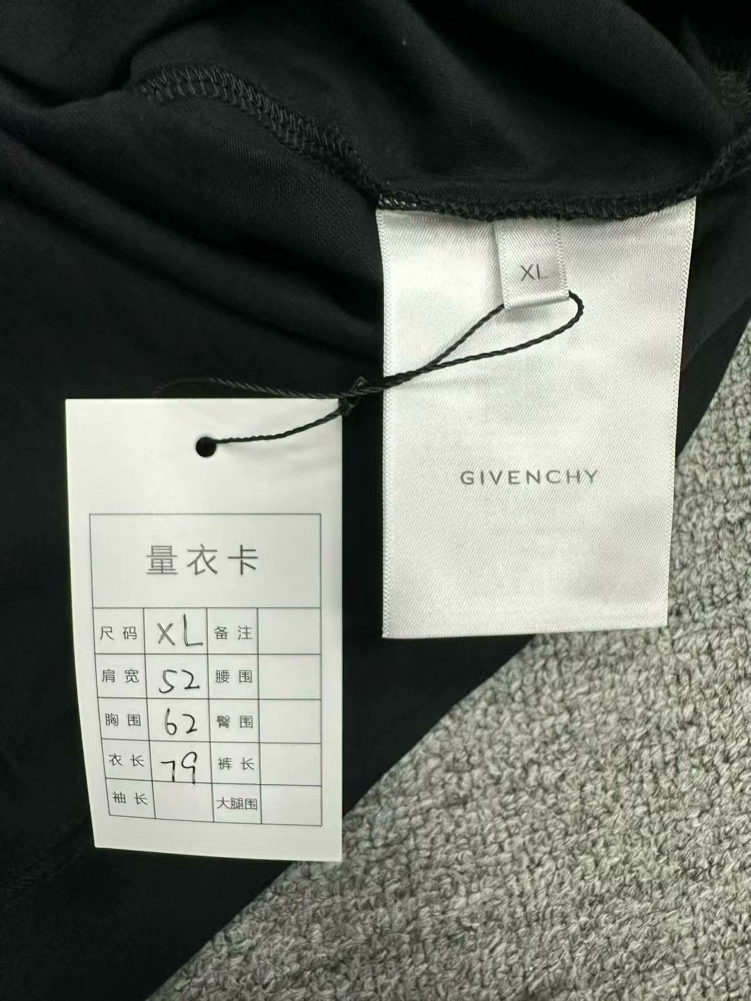 Givenchy Givenchy Embroidered T-Shirt XL Men Size US XL / EU 56 / 4 - 2 Thumbnail