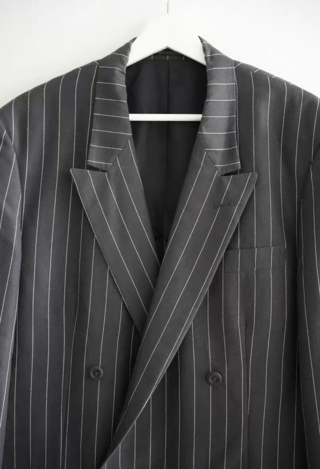 Yohji Yamamoto Black Pinstriped Double-Breasted Blazer Size US S / EU 44-46 / 1 - 3 Thumbnail