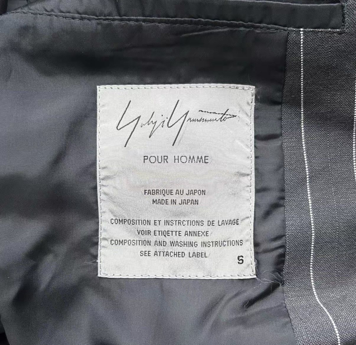 Yohji Yamamoto Black Pinstriped Double-Breasted Blazer Size US S / EU 44-46 / 1 - 6 Thumbnail