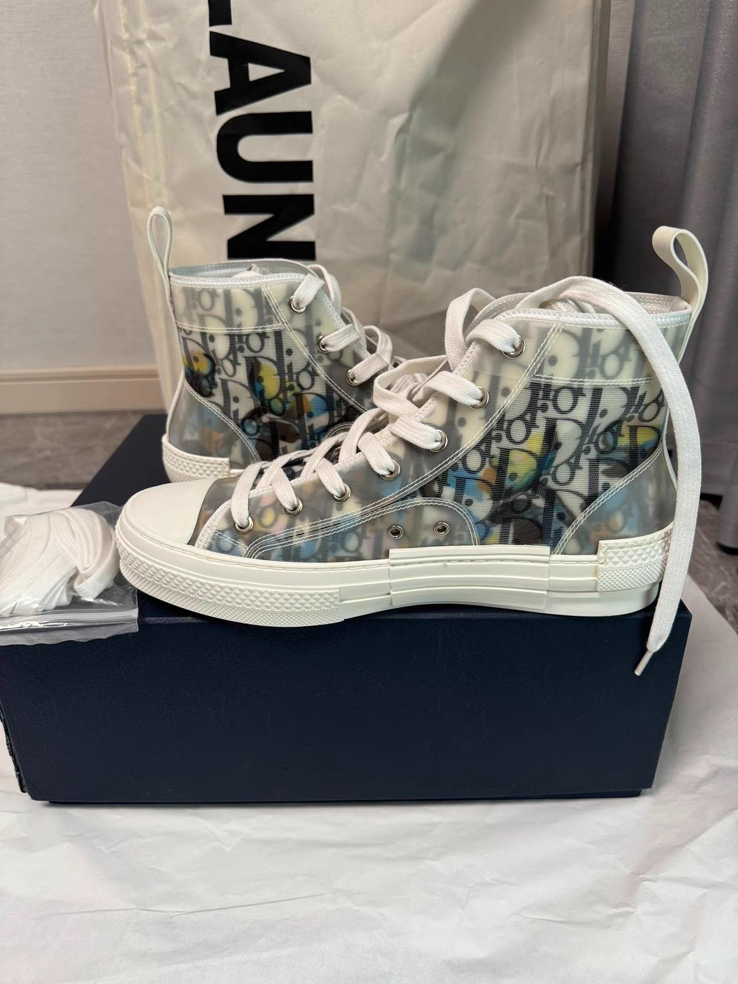 Dior White High-Top Sneakers with Pattern, Size 7 Size US 7 / EU 40 - 2 Thumbnail