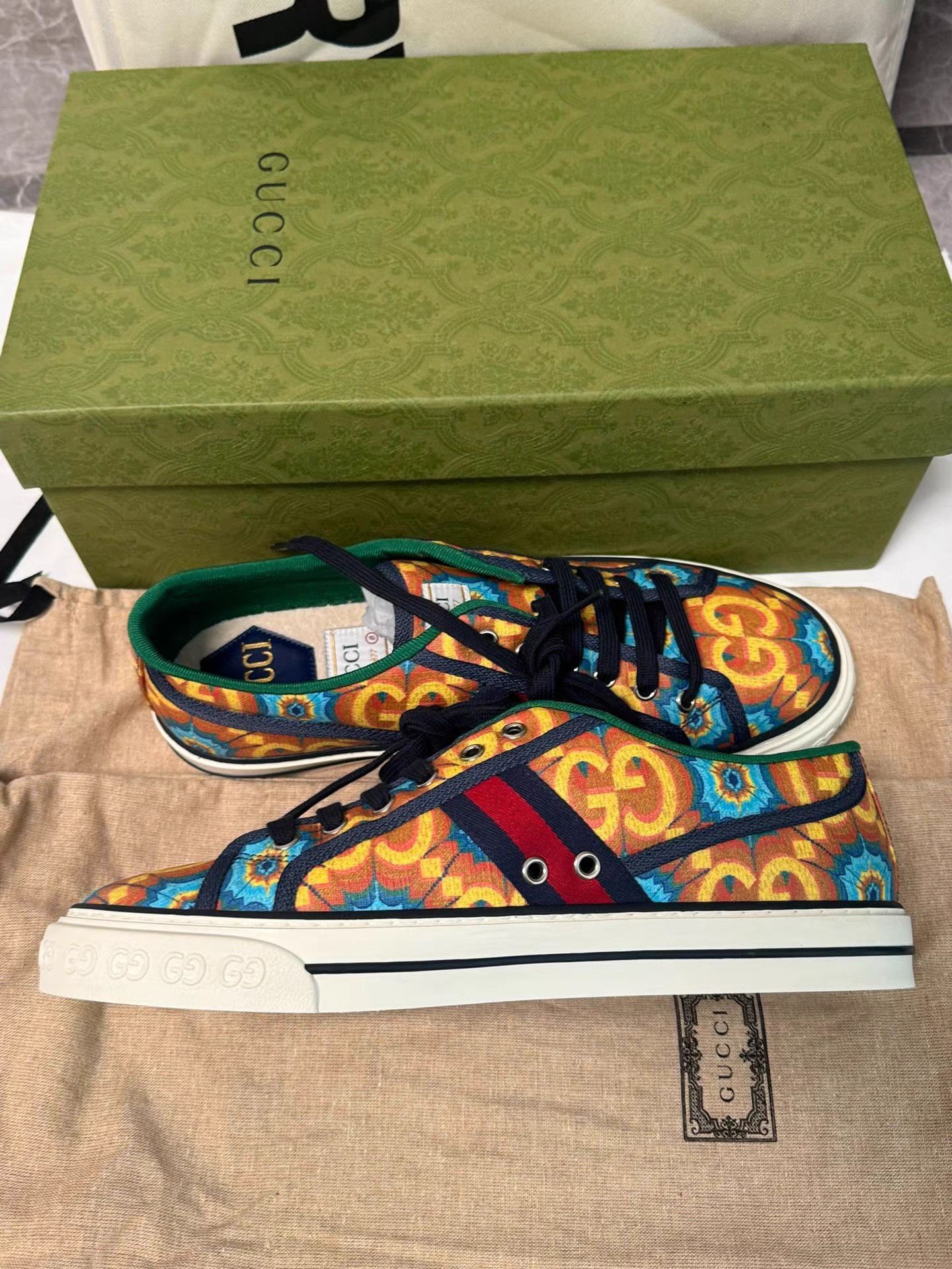Gucci Orange Low-Top Sneakers with Pattern, Size 10.5 Size US 10.5 / EU 43-44 - 2 Thumbnail