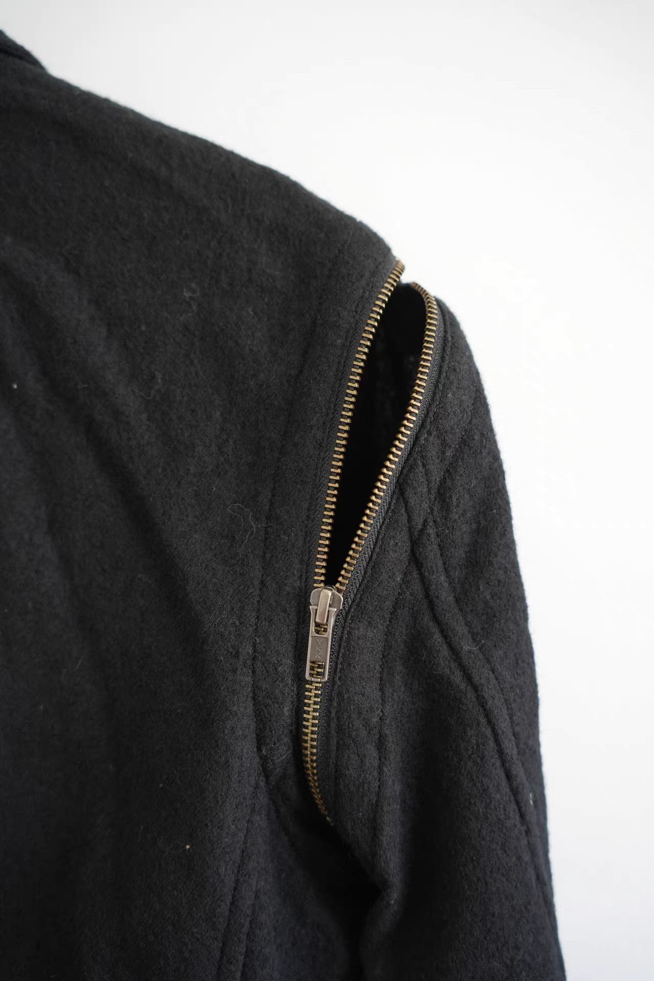 Yohji Yamamoto Black Structured Jacket with Zip Detail Size US M / EU 48-50 / 2 - 2 Thumbnail