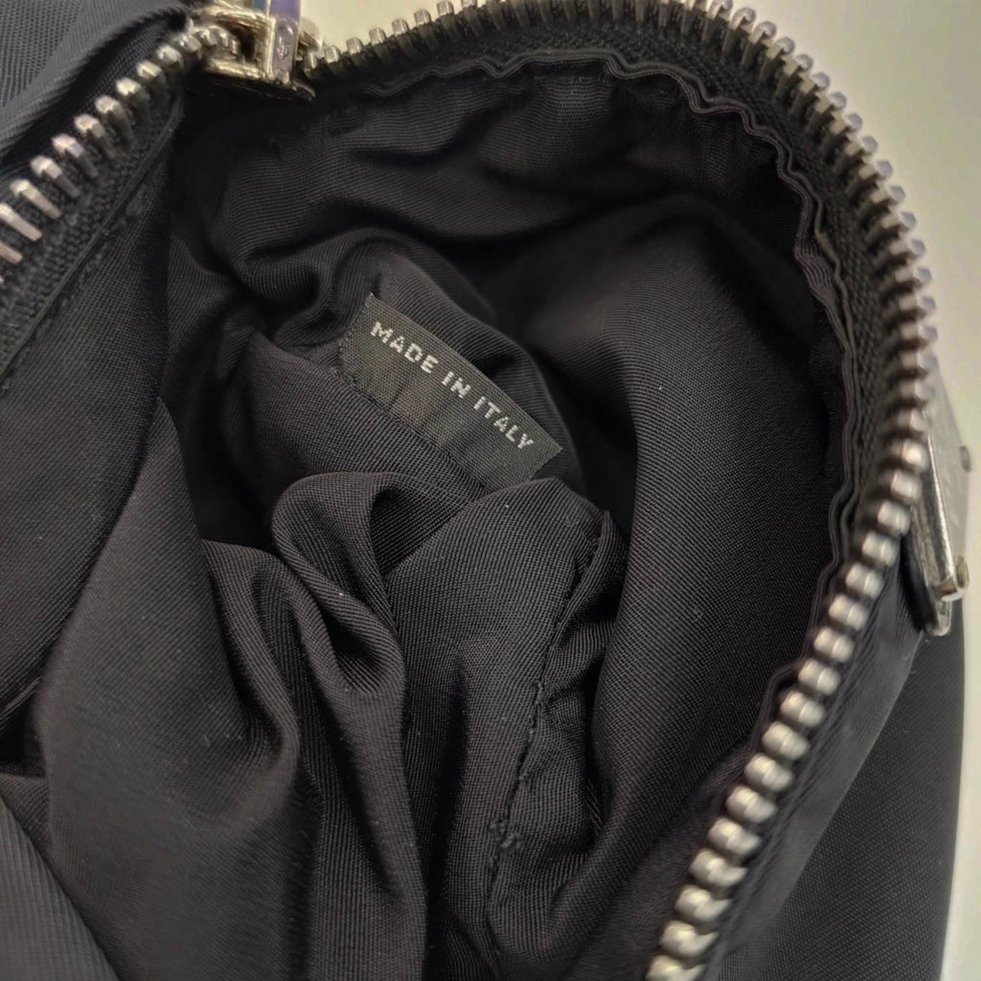 Prada Prada Tessuto Belt Pouch Men,Women Leather Fanny Pack Black Size ONE SIZE - 16 Thumbnail